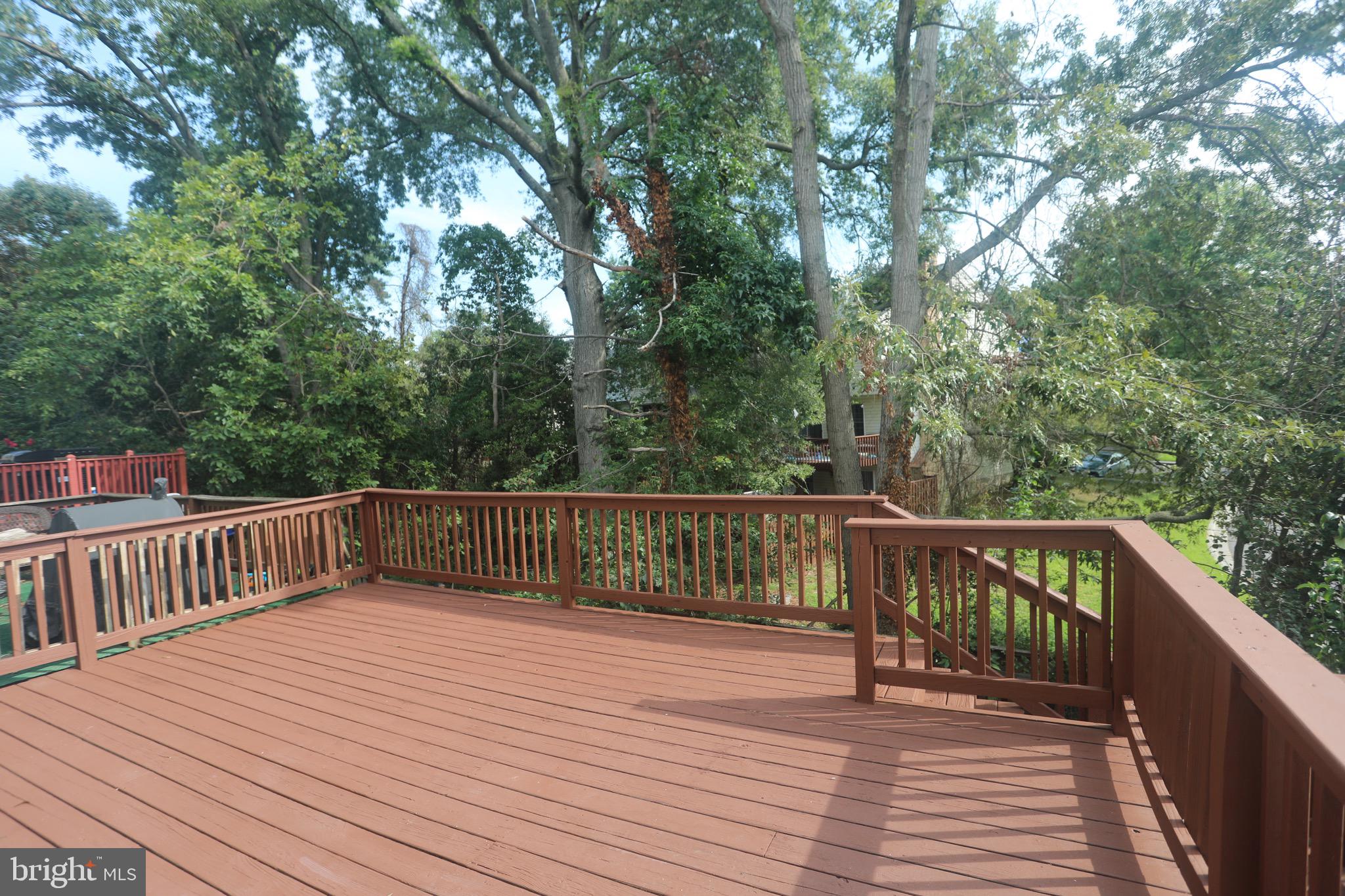 SEVEN OAKS - Residential