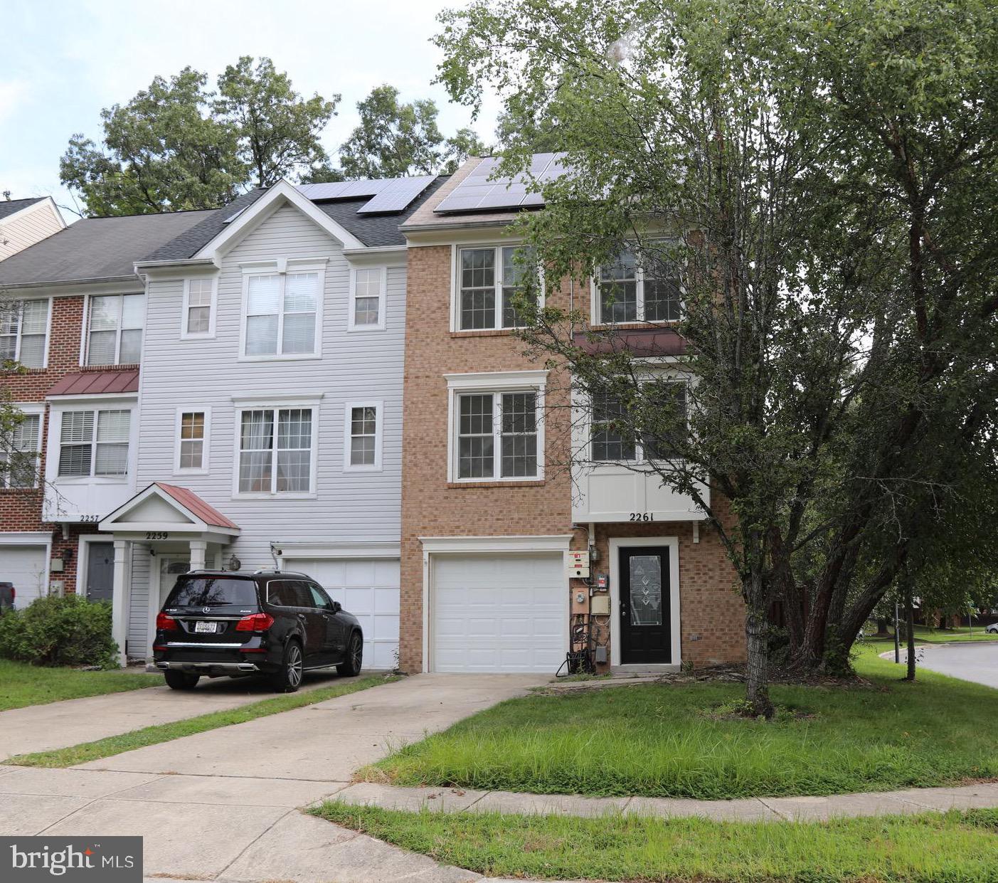 SEVEN OAKS - Residential