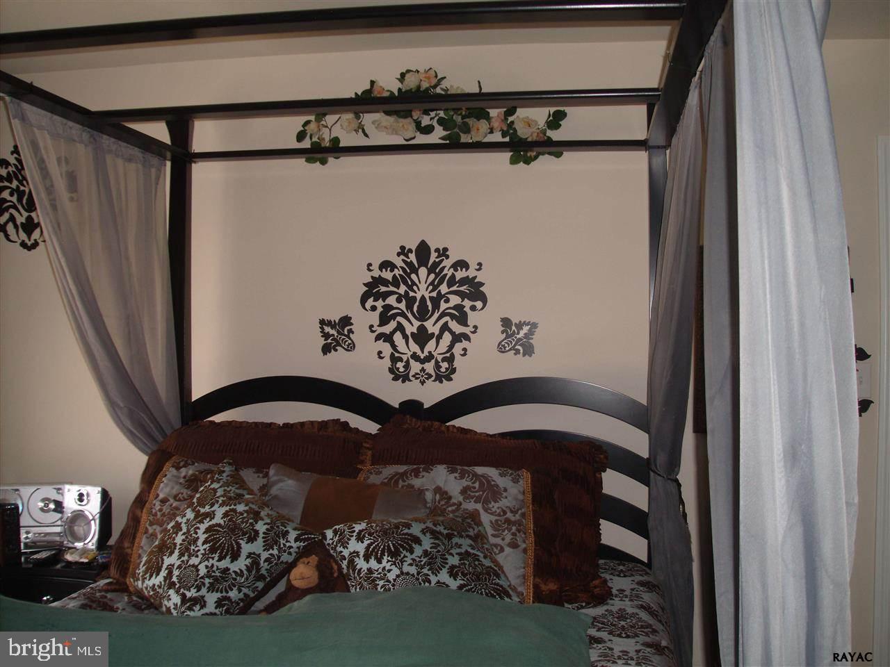 BROOKSIDE HEIGHTS - Residential