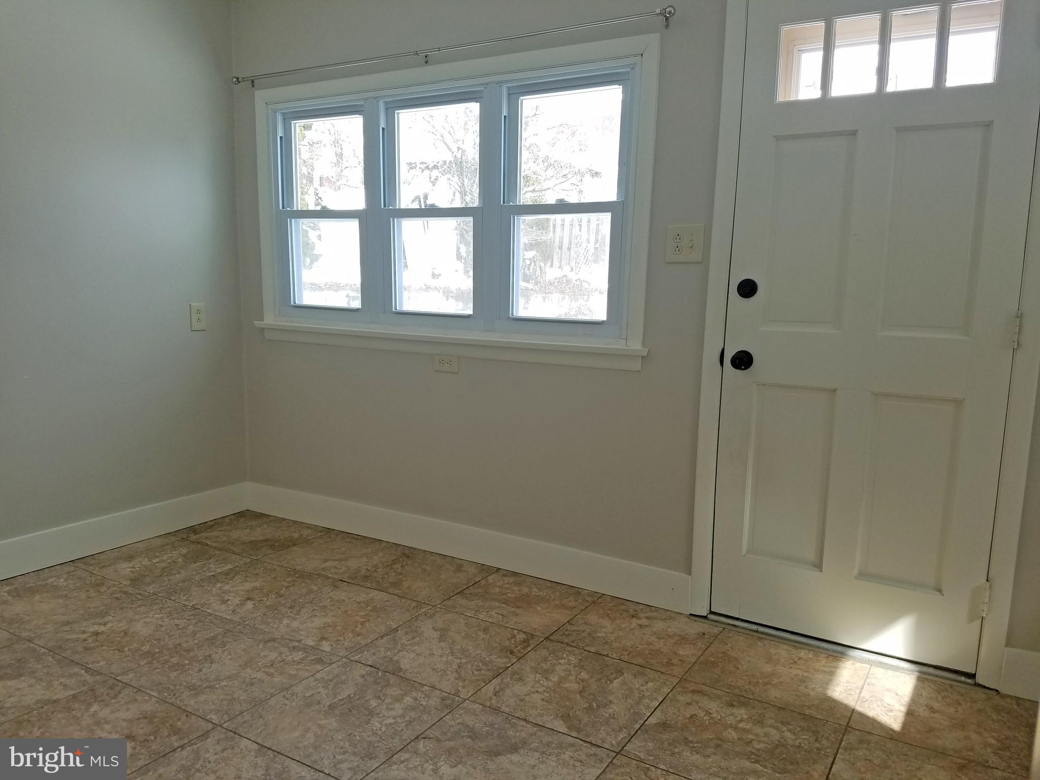 EASTON CITY - Residential Income