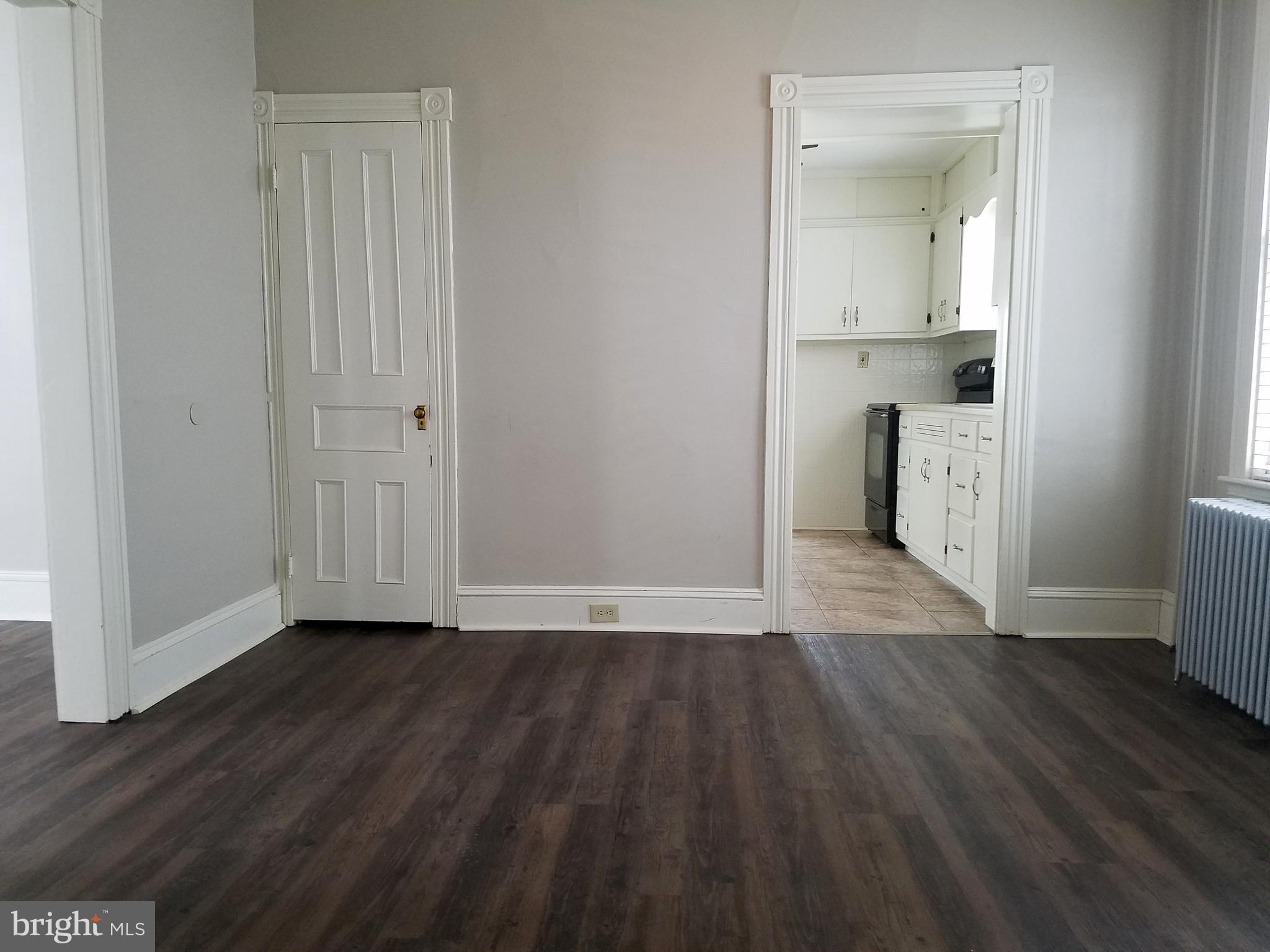 EASTON CITY - Residential Income