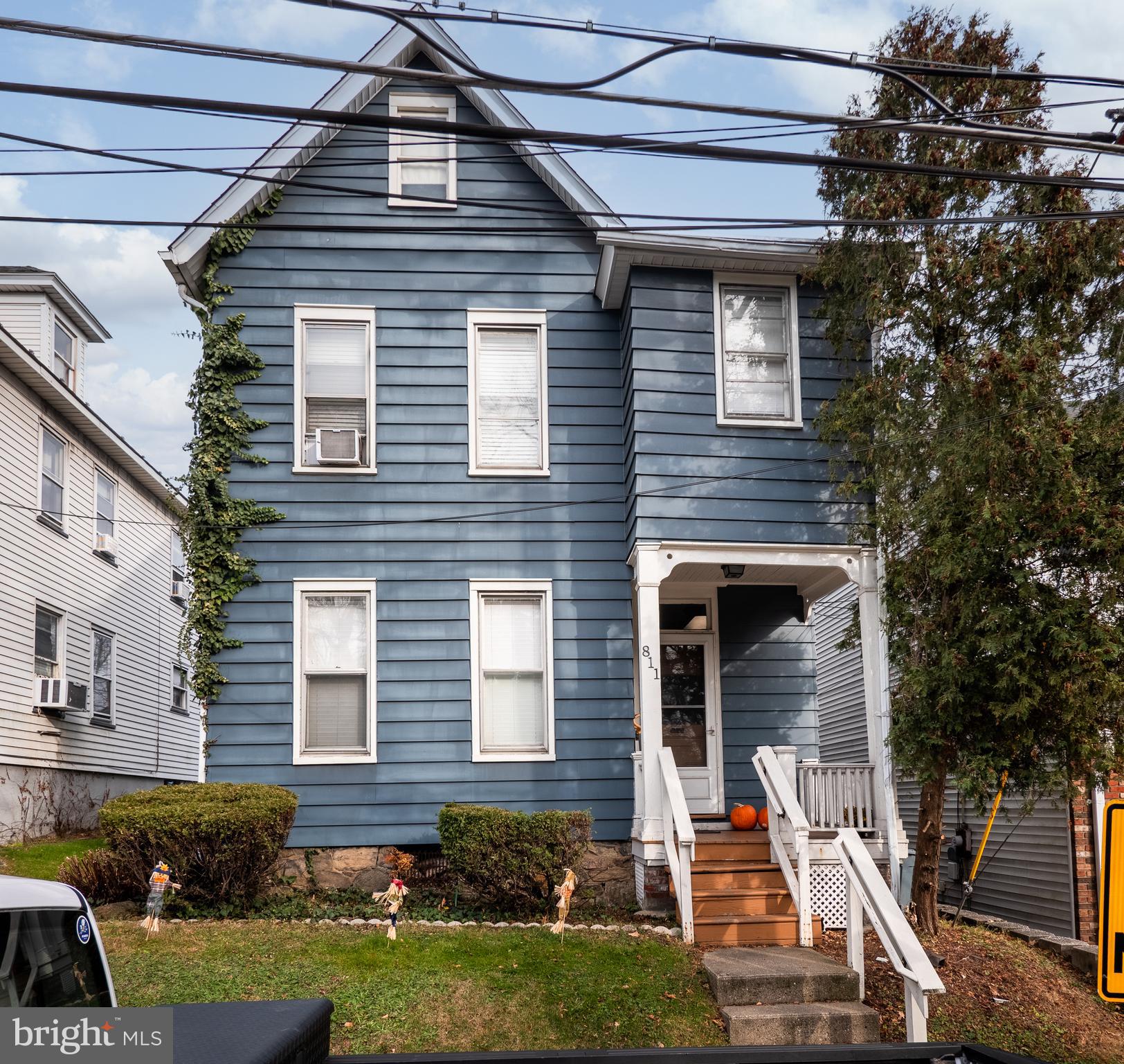 EASTON CITY - Residential Income