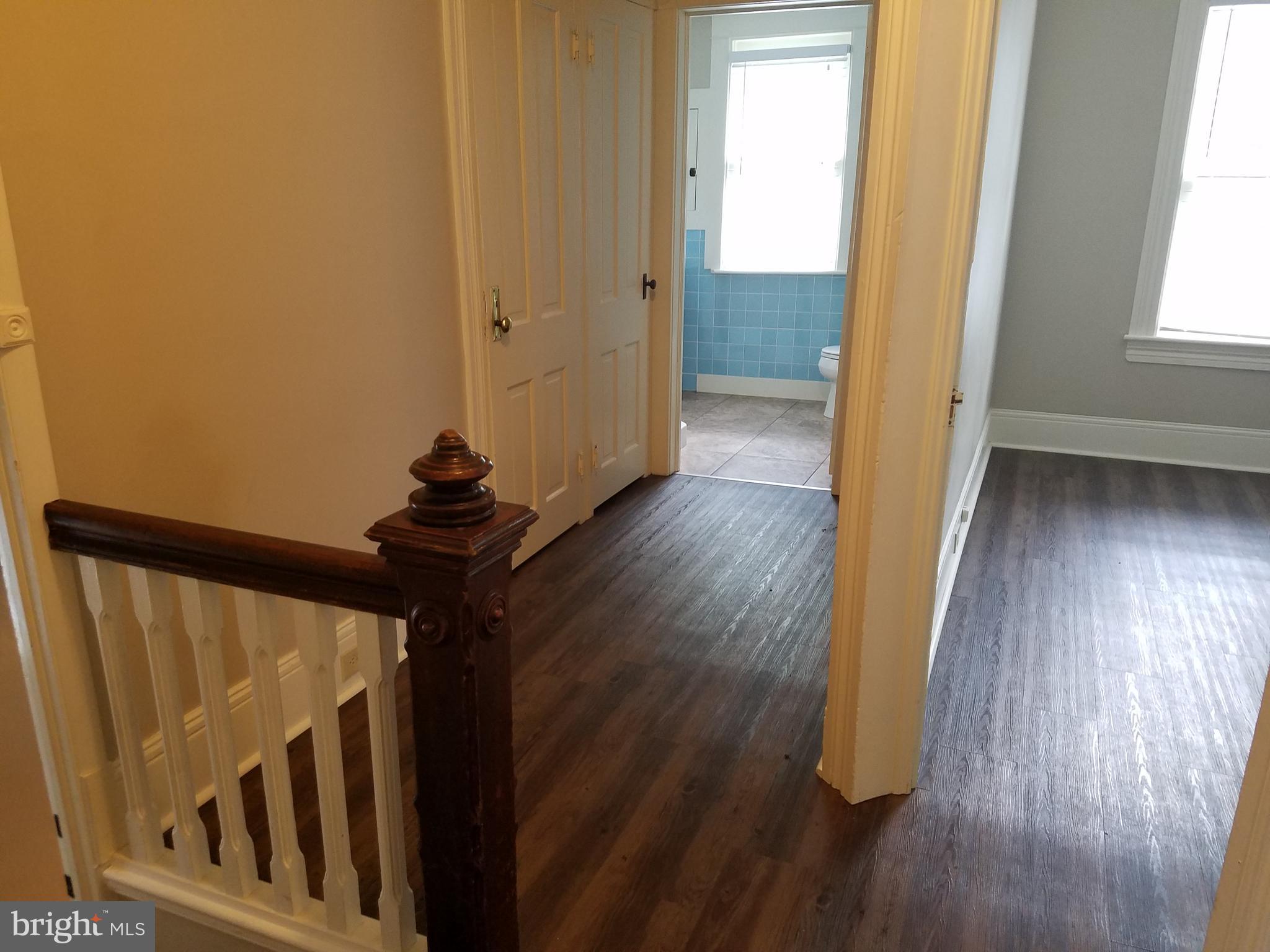 EASTON CITY - Residential Income