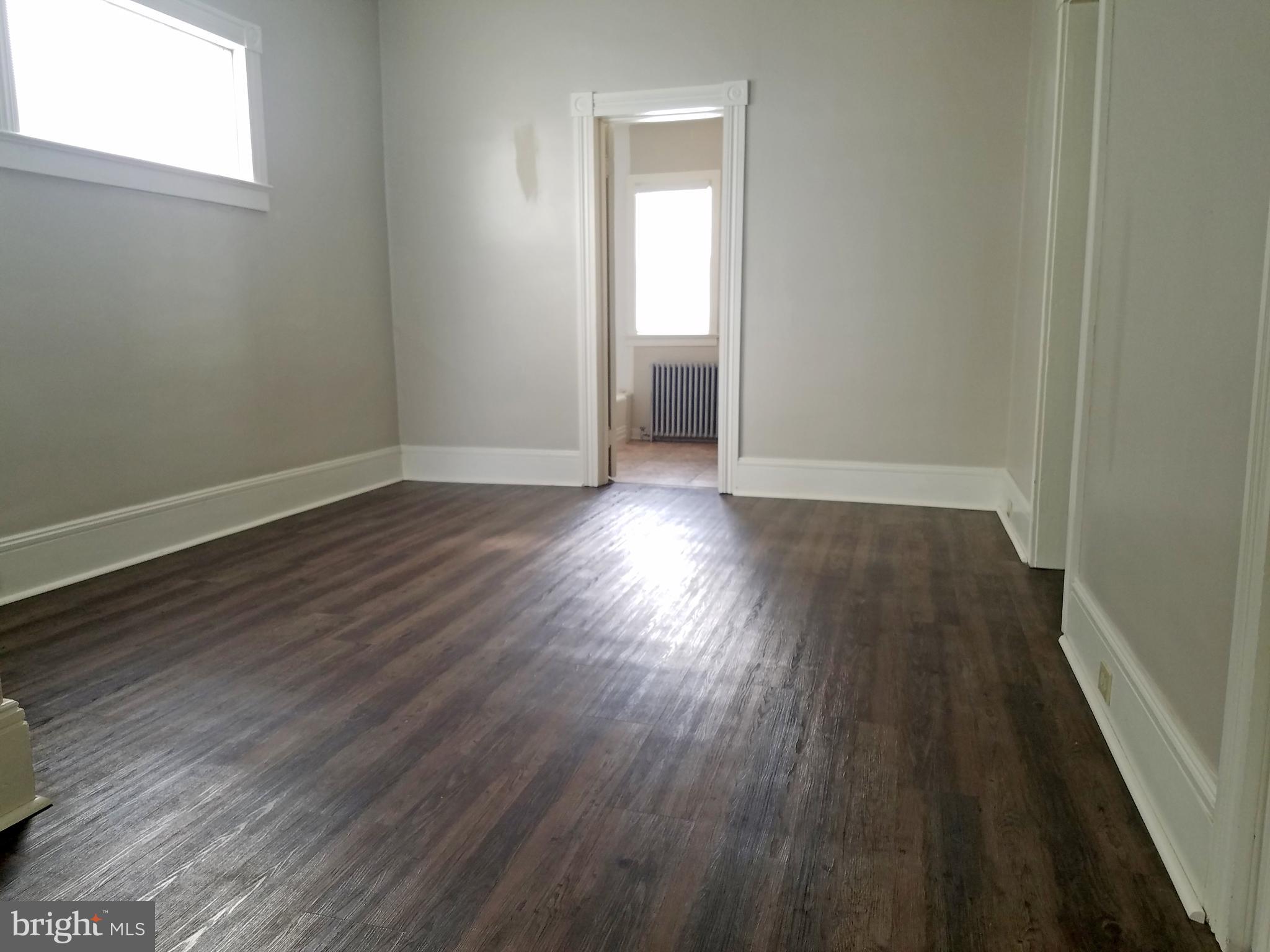 EASTON CITY - Residential Income