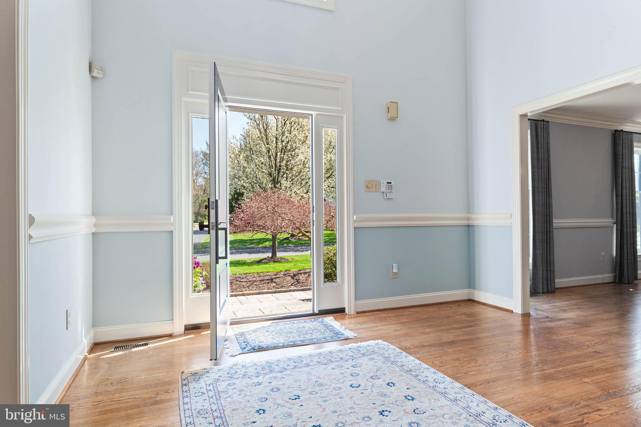 30 FOXFIELD COURT