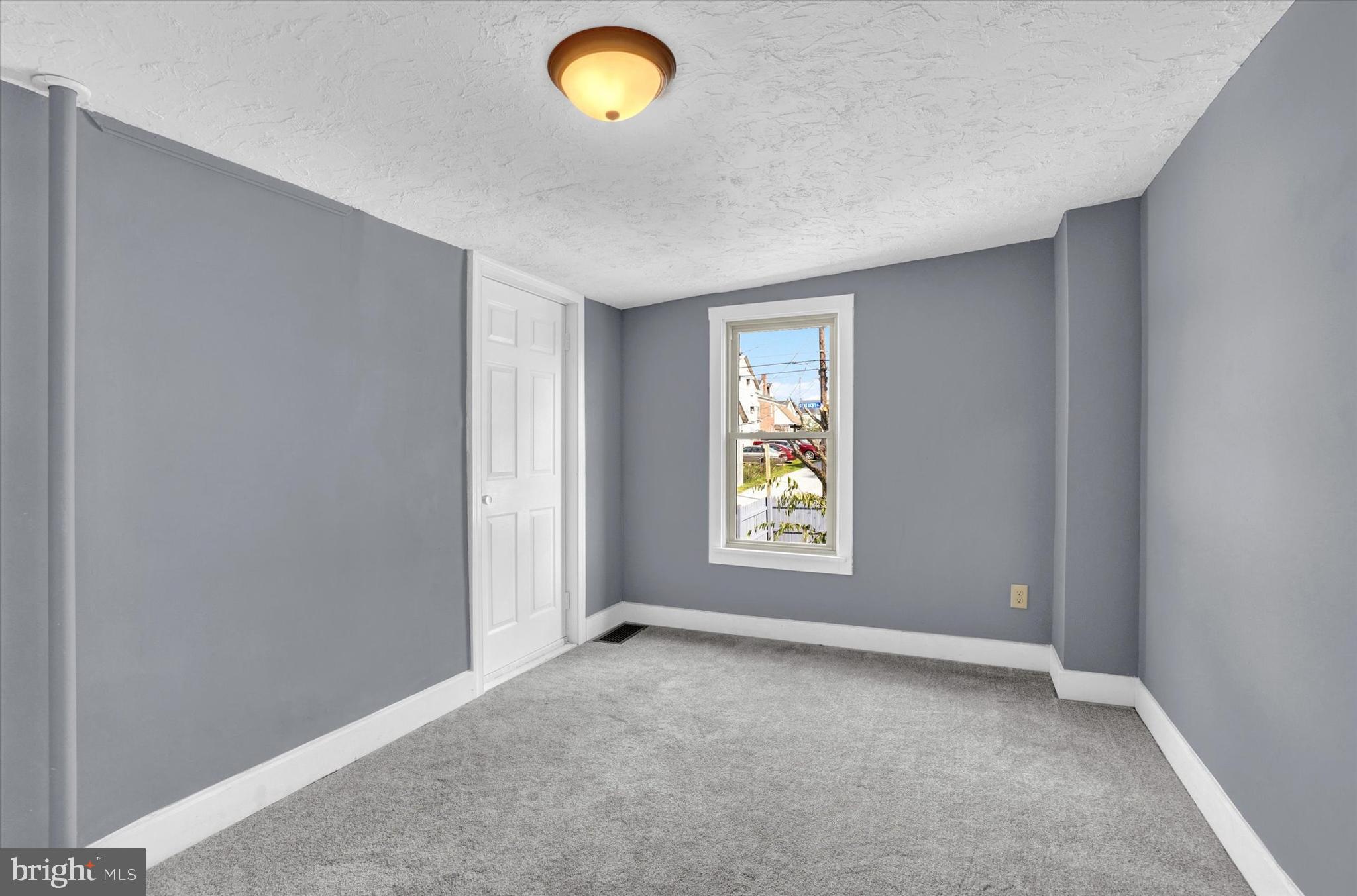 WINDSOR PARK - Residential