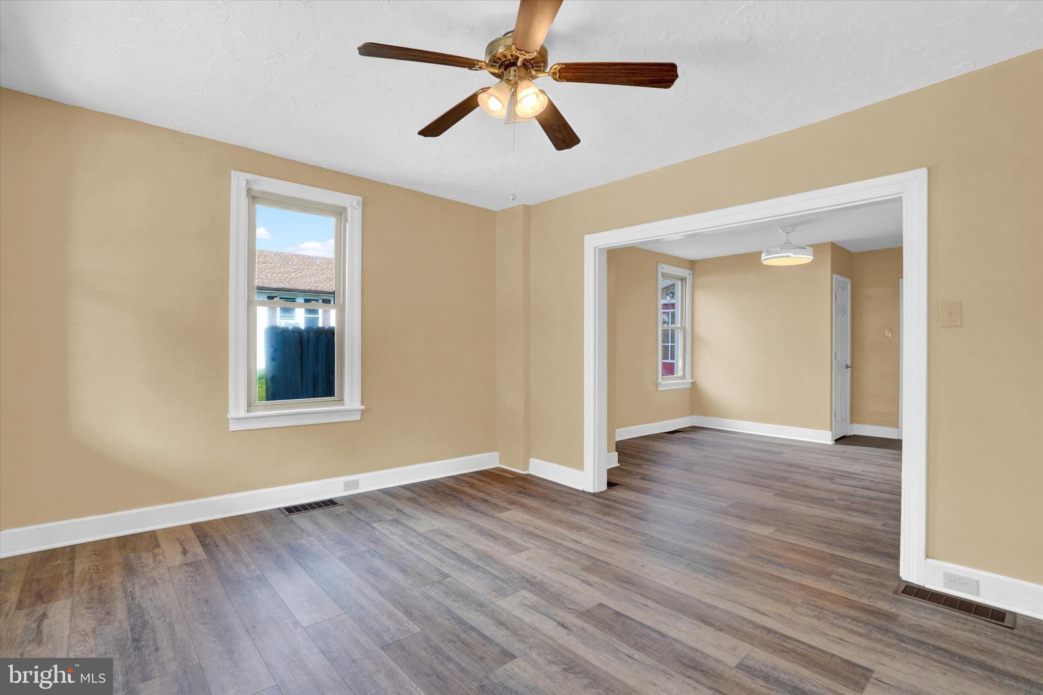 WINDSOR PARK - Residential
