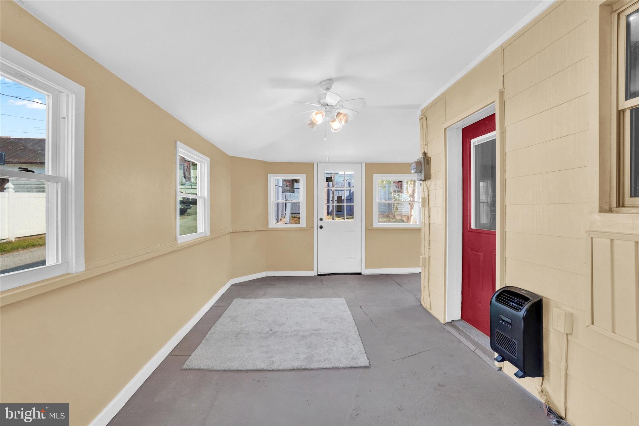 WINDSOR PARK - Residential