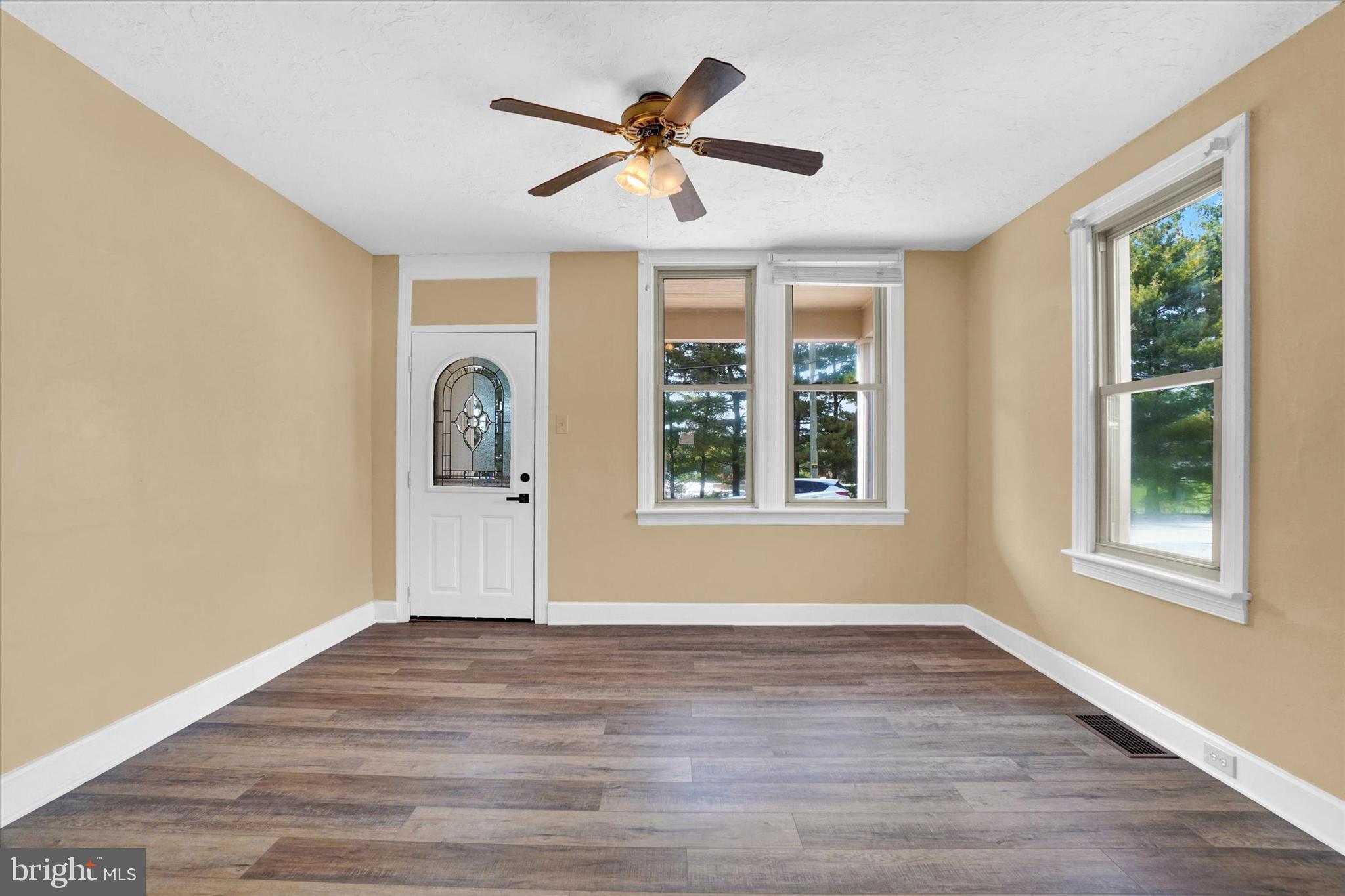 WINDSOR PARK - Residential
