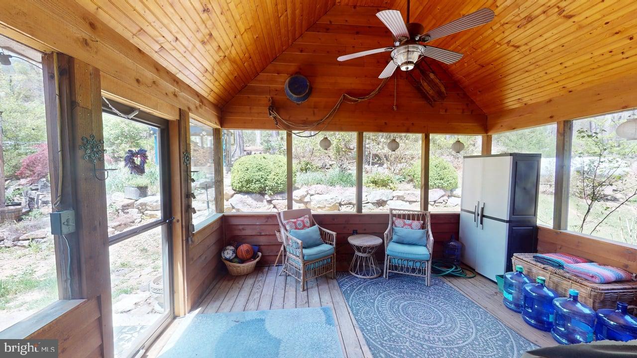 HANGING ROCK RIDGE ESTATES - Residential