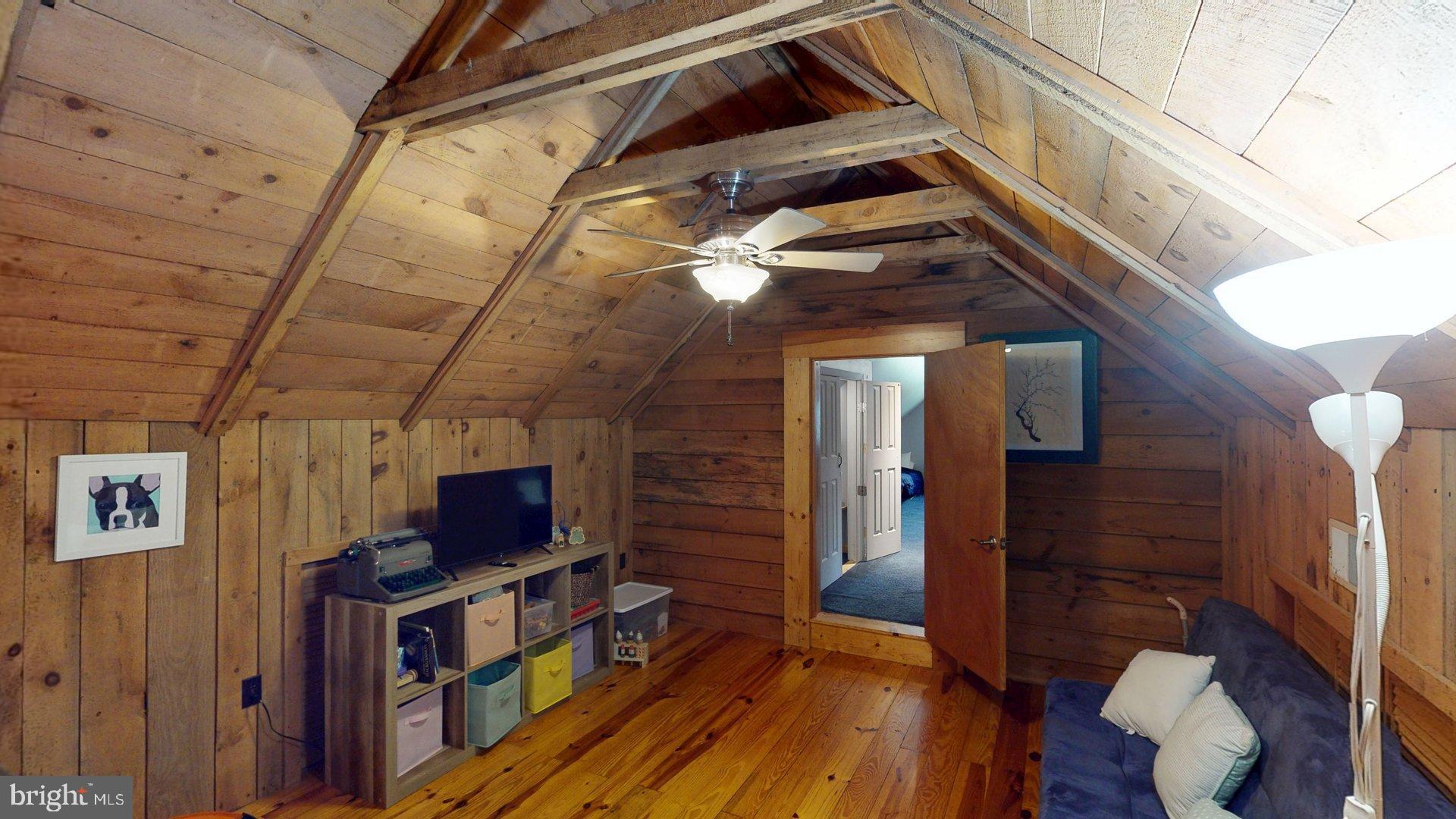 HANGING ROCK RIDGE ESTATES - Residential