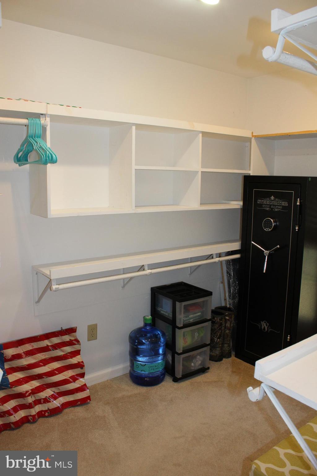 HANGING ROCK RIDGE ESTATES - Residential