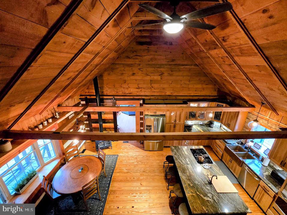 HANGING ROCK RIDGE ESTATES - Residential