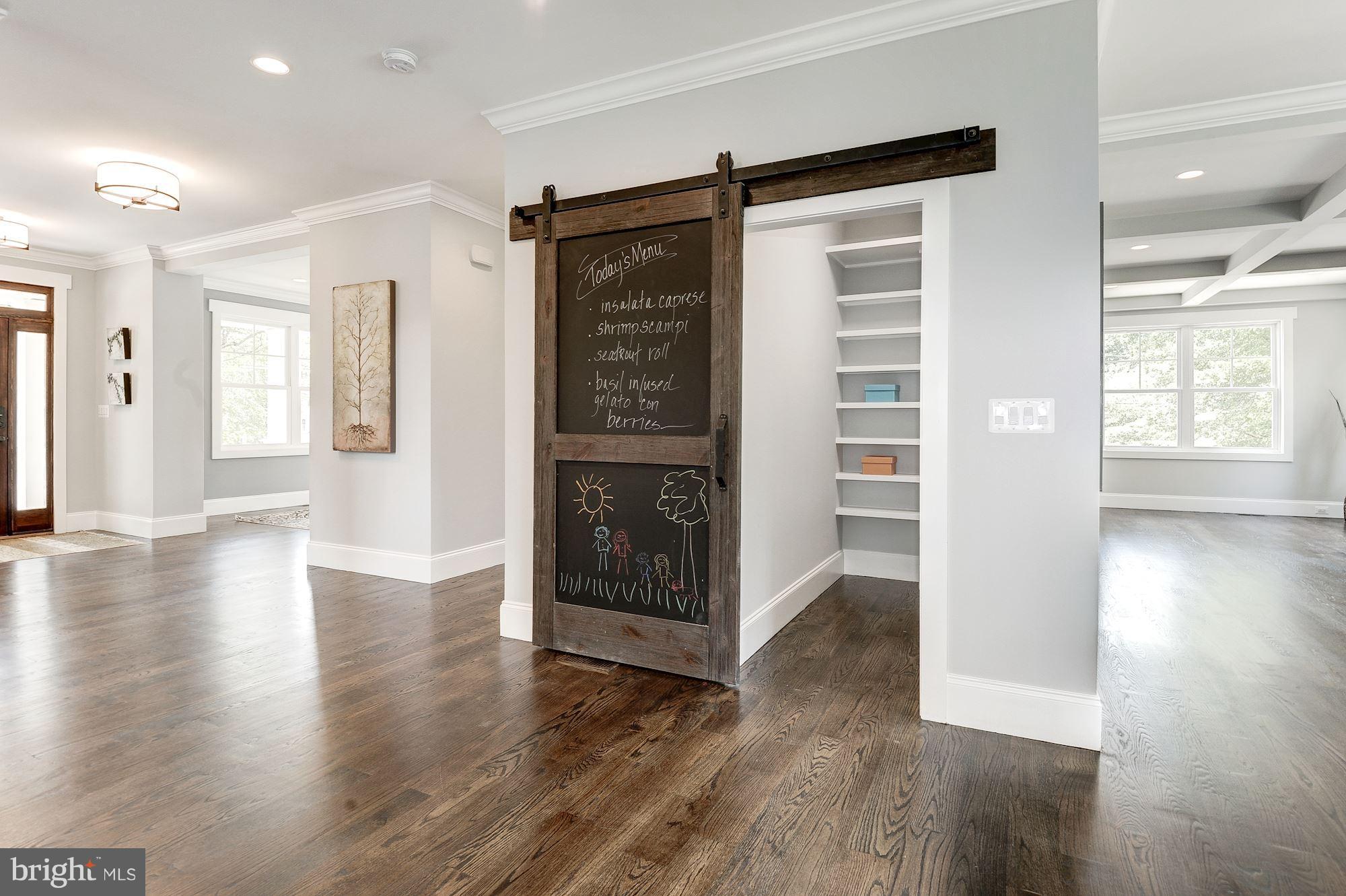 VIENNA WOODS - Residential