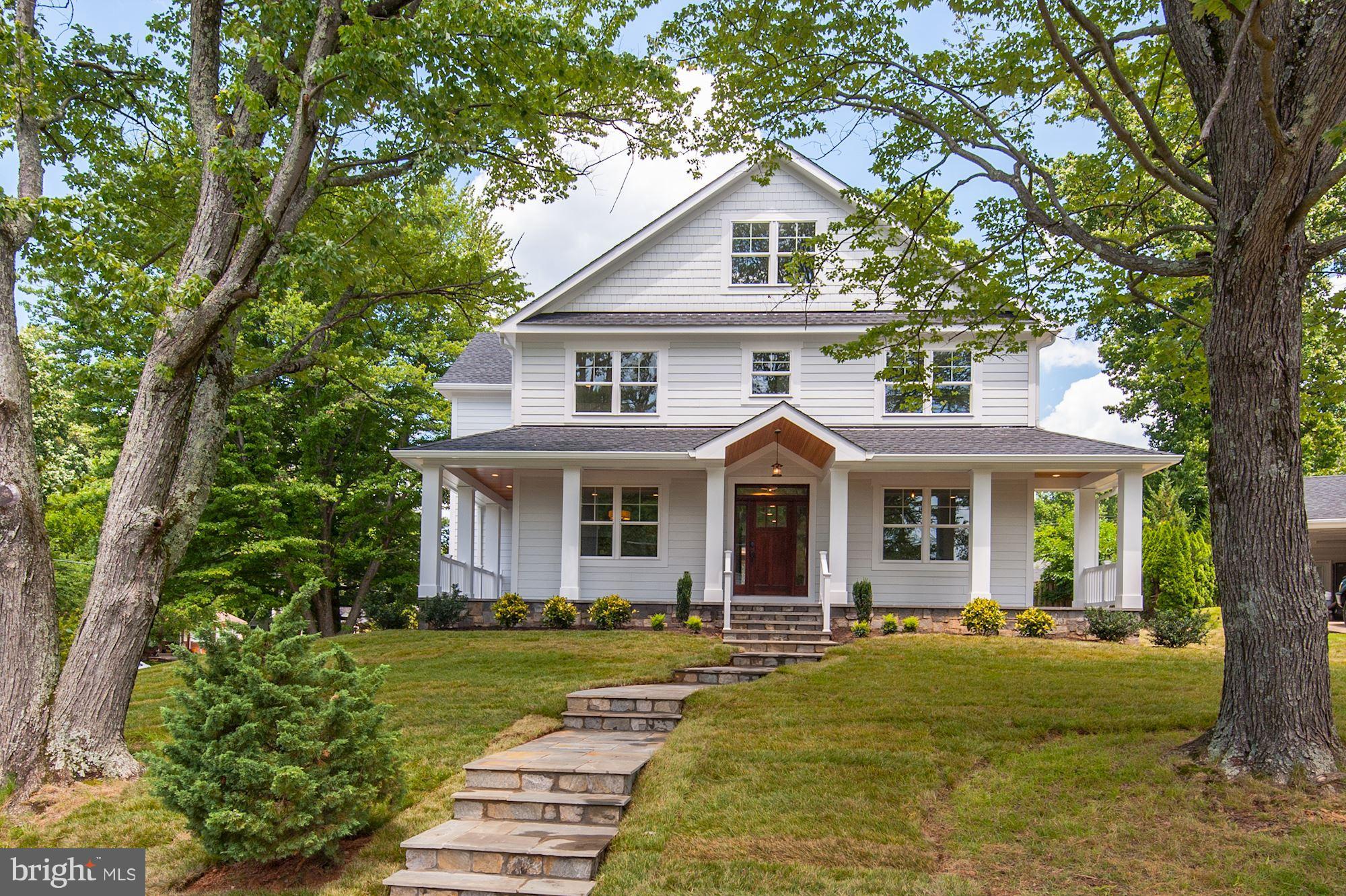 VIENNA WOODS - Residential