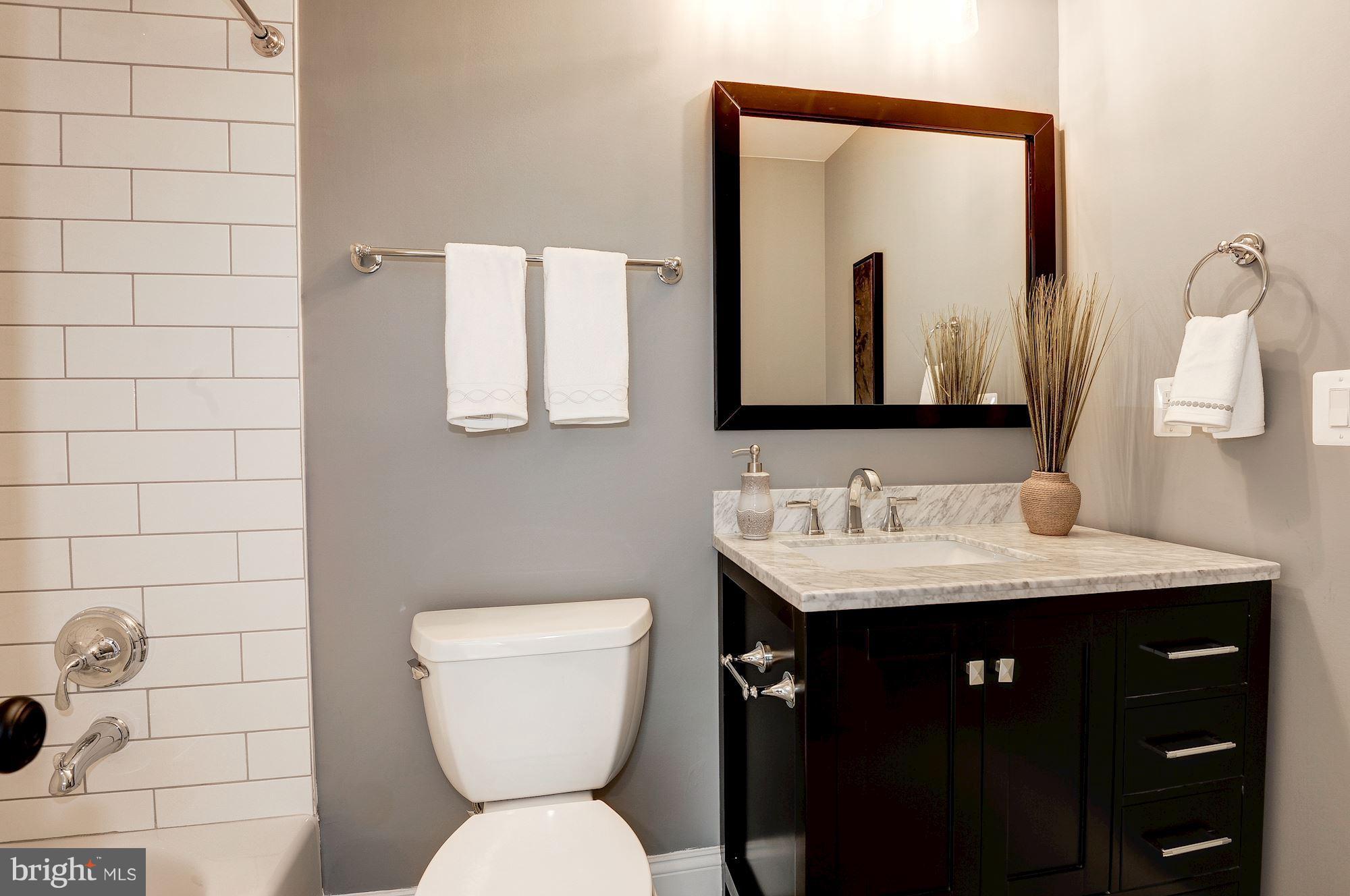 VIENNA WOODS - Residential