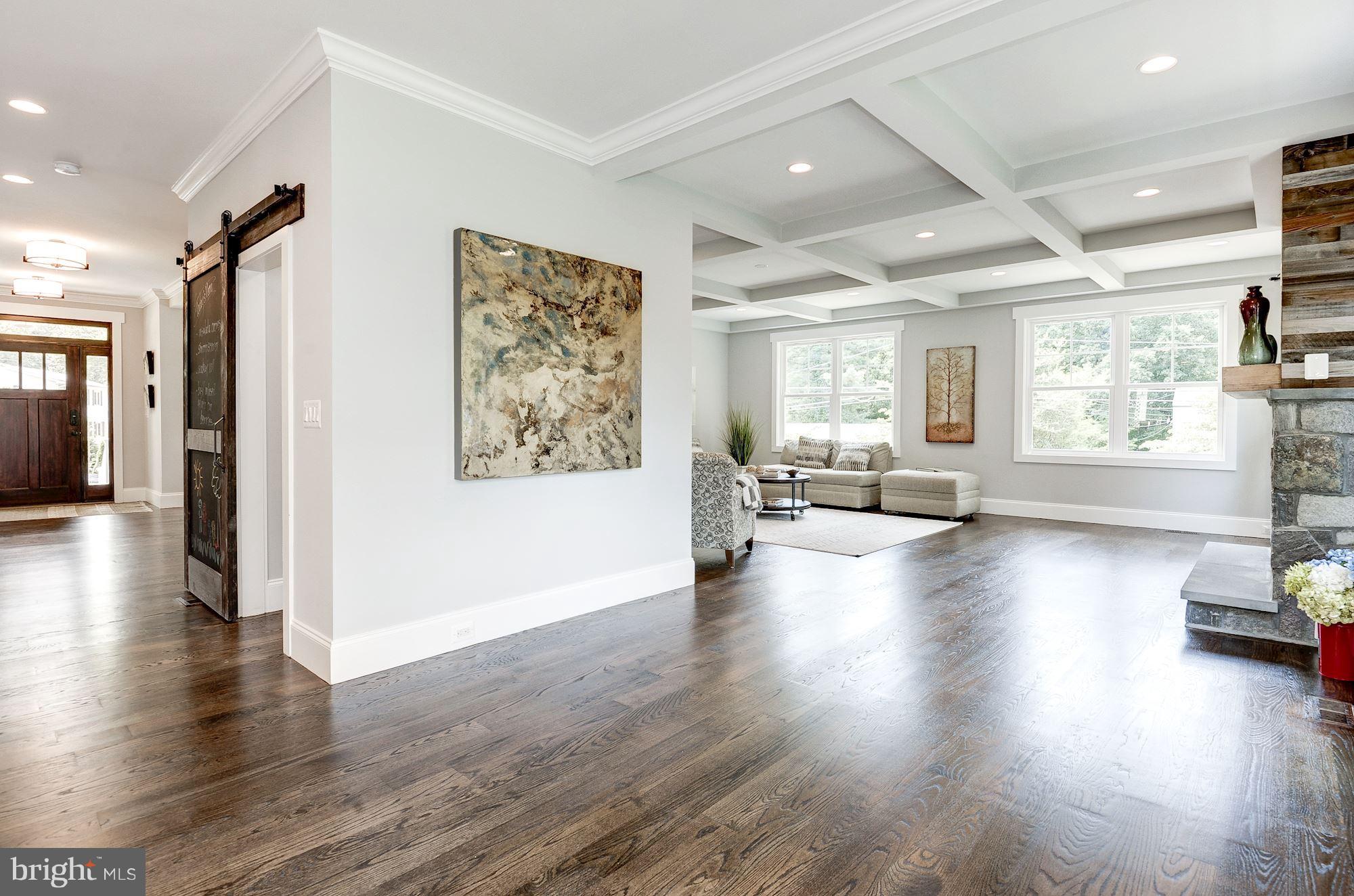 VIENNA WOODS - Residential