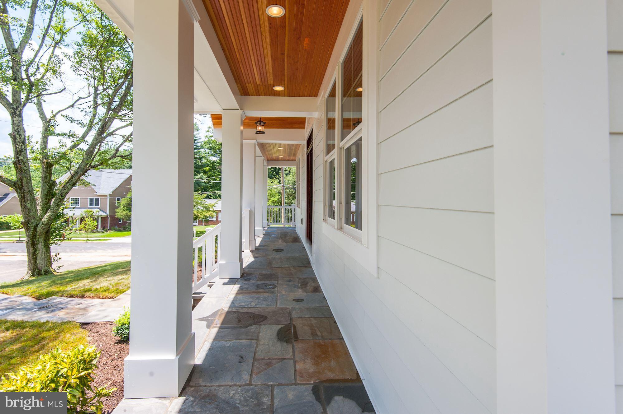 VIENNA WOODS - Residential