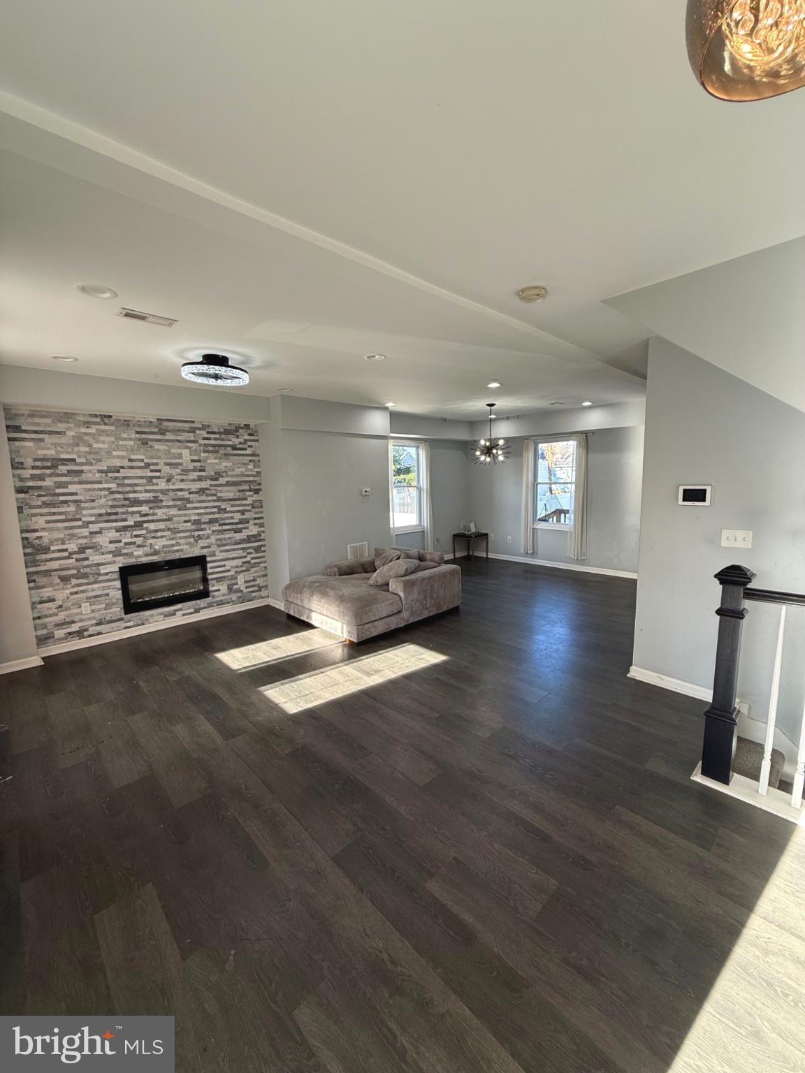 3606 HOWARD PARK AVENUE