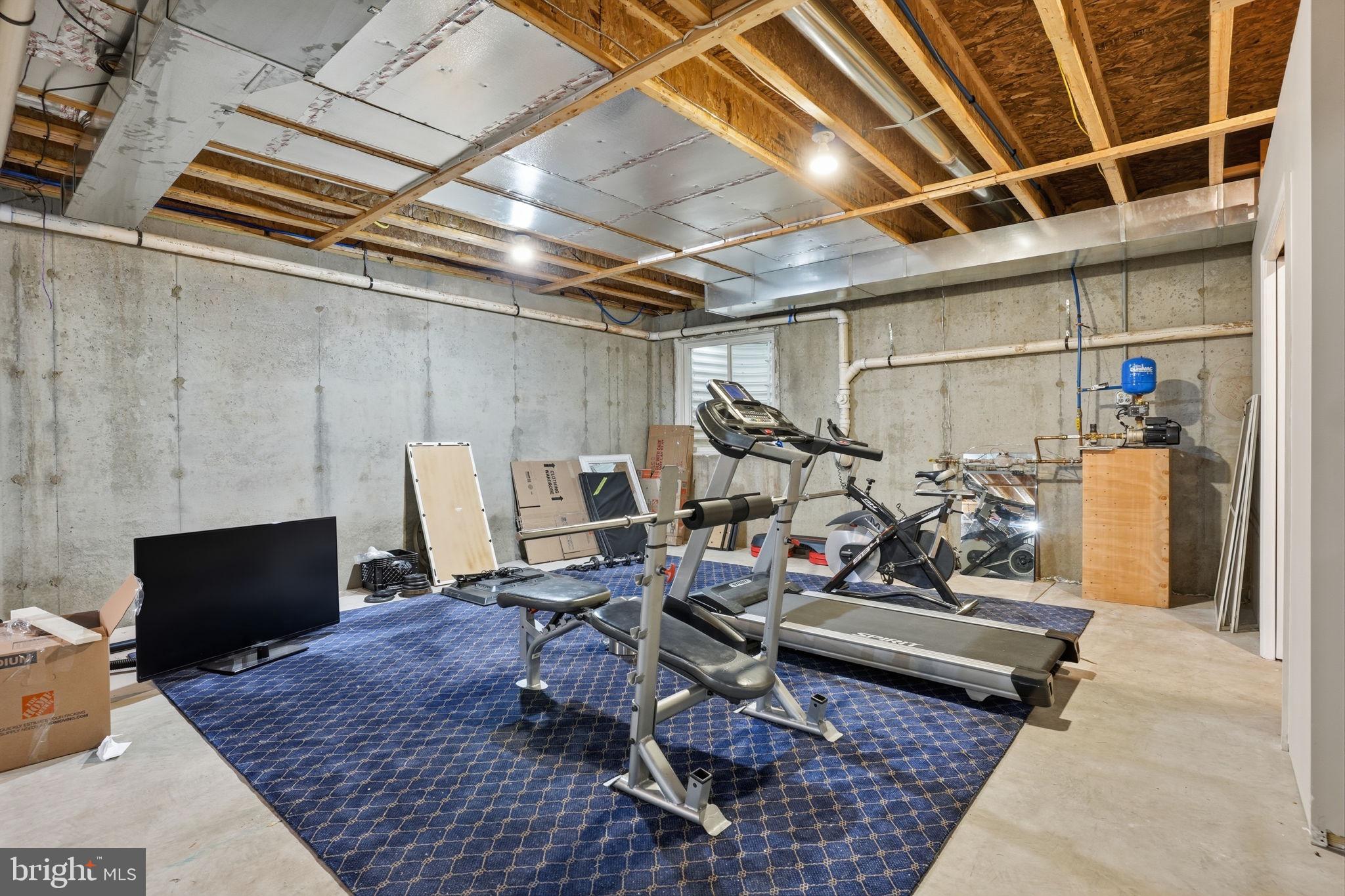 NEWTOWN WALK - Residential