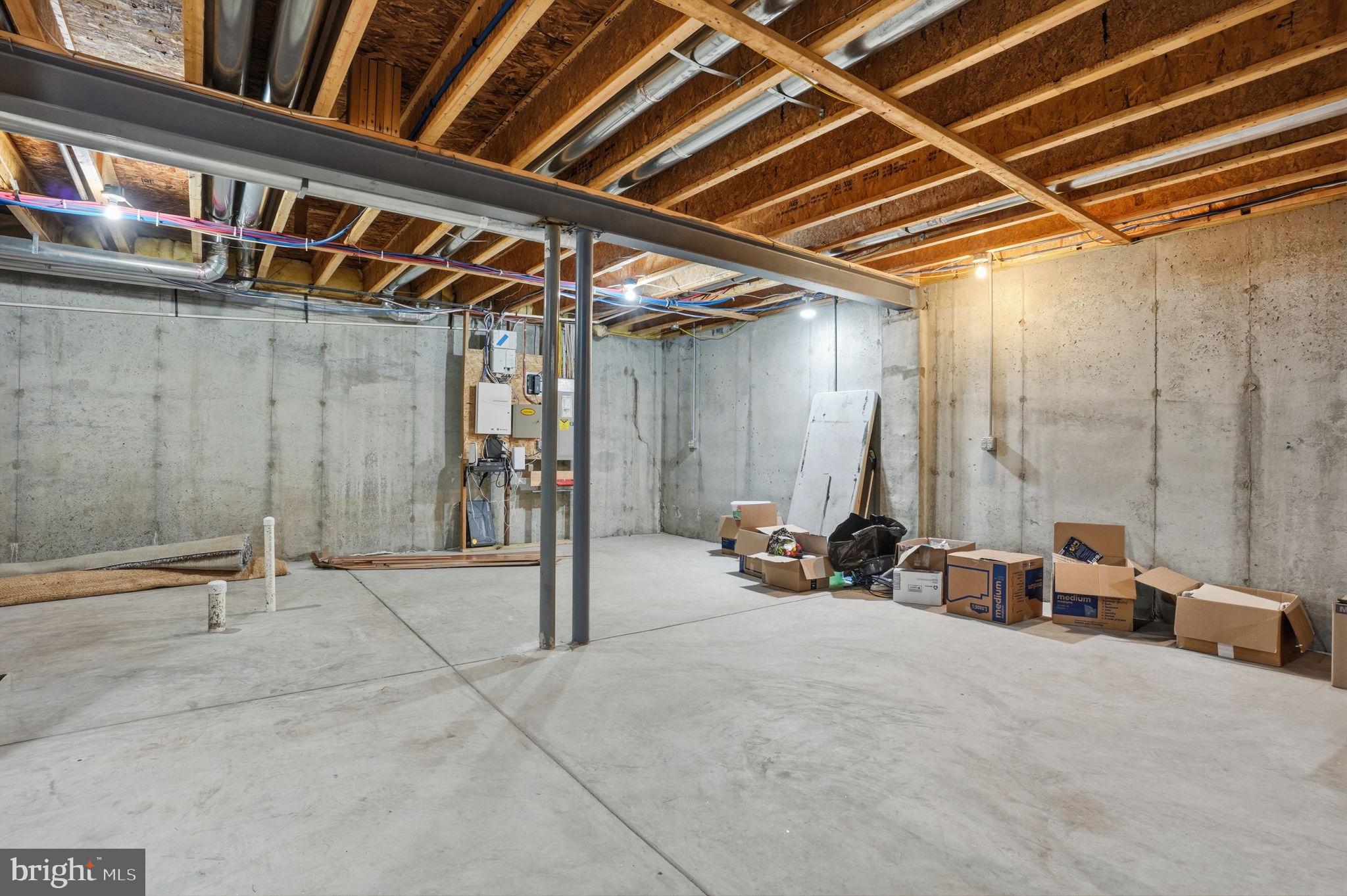 NEWTOWN WALK - Residential