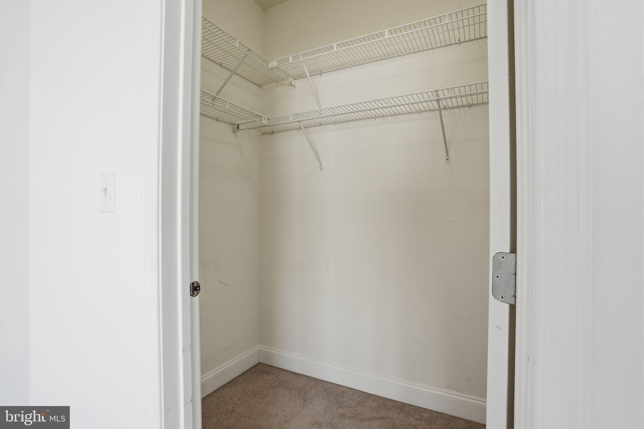 NEWTOWN WALK - Residential