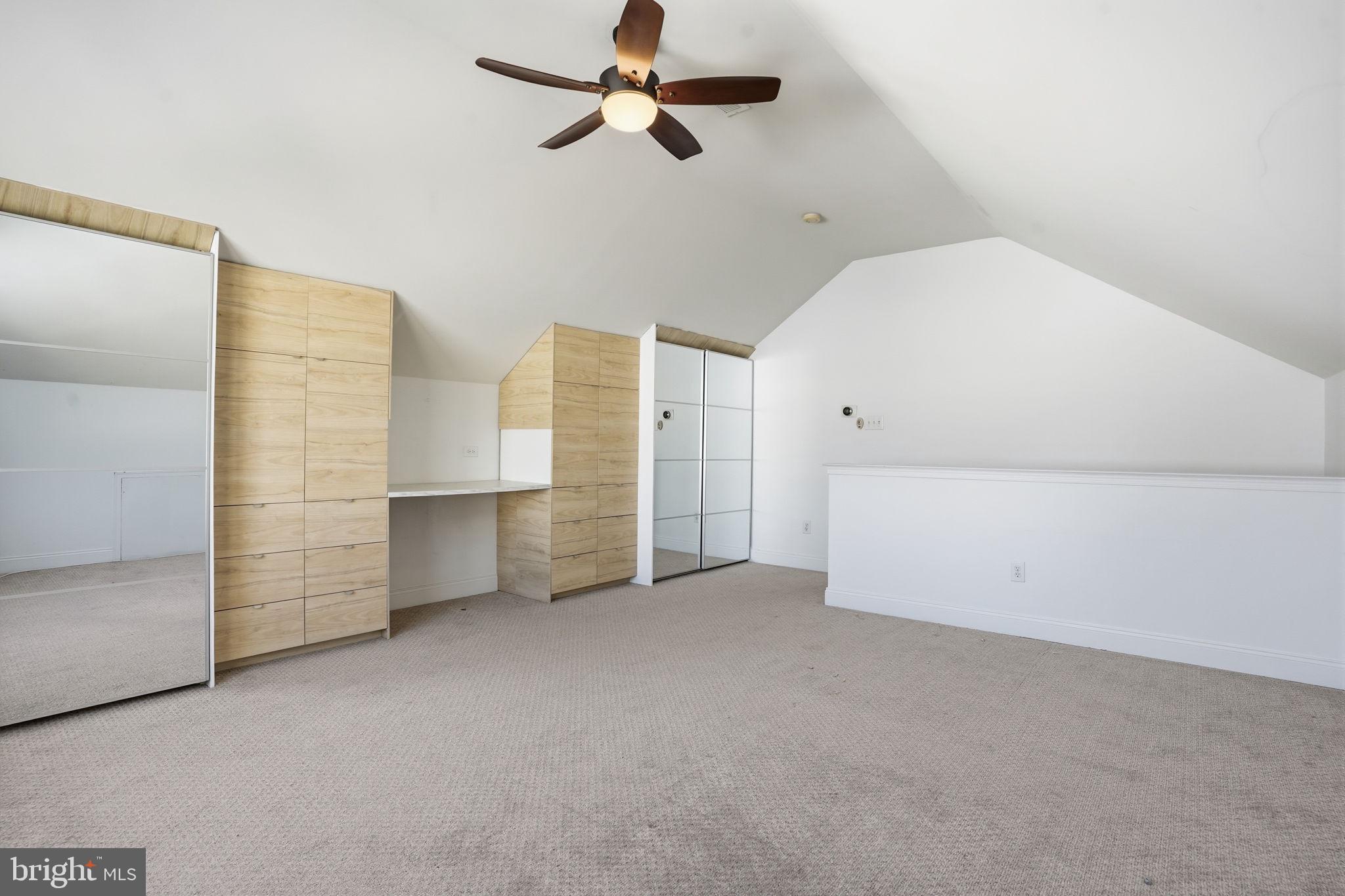 NEWTOWN WALK - Residential