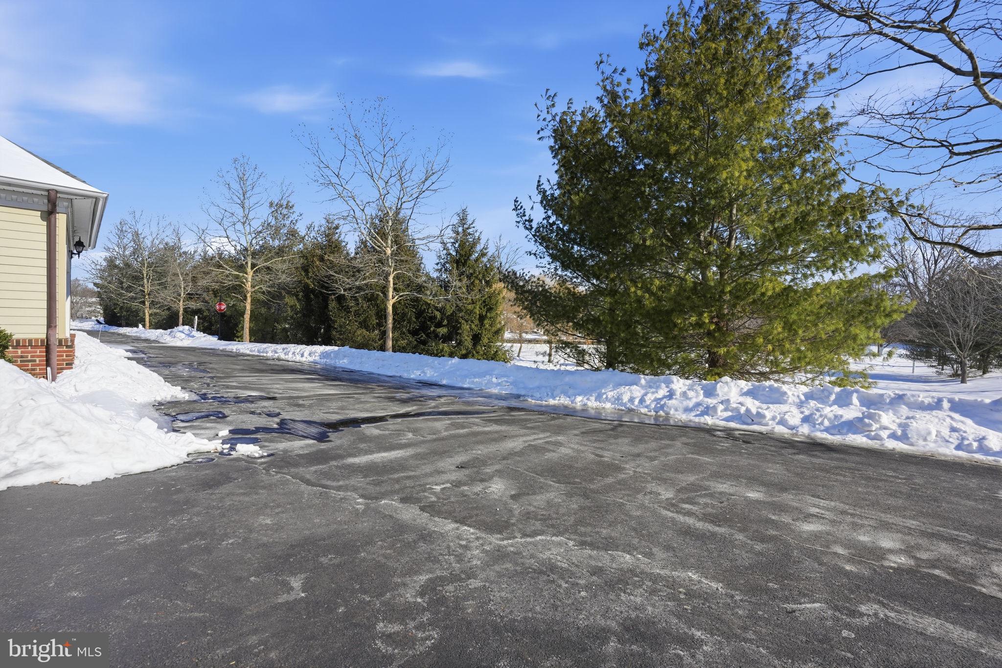 NEWTOWN WALK - Residential