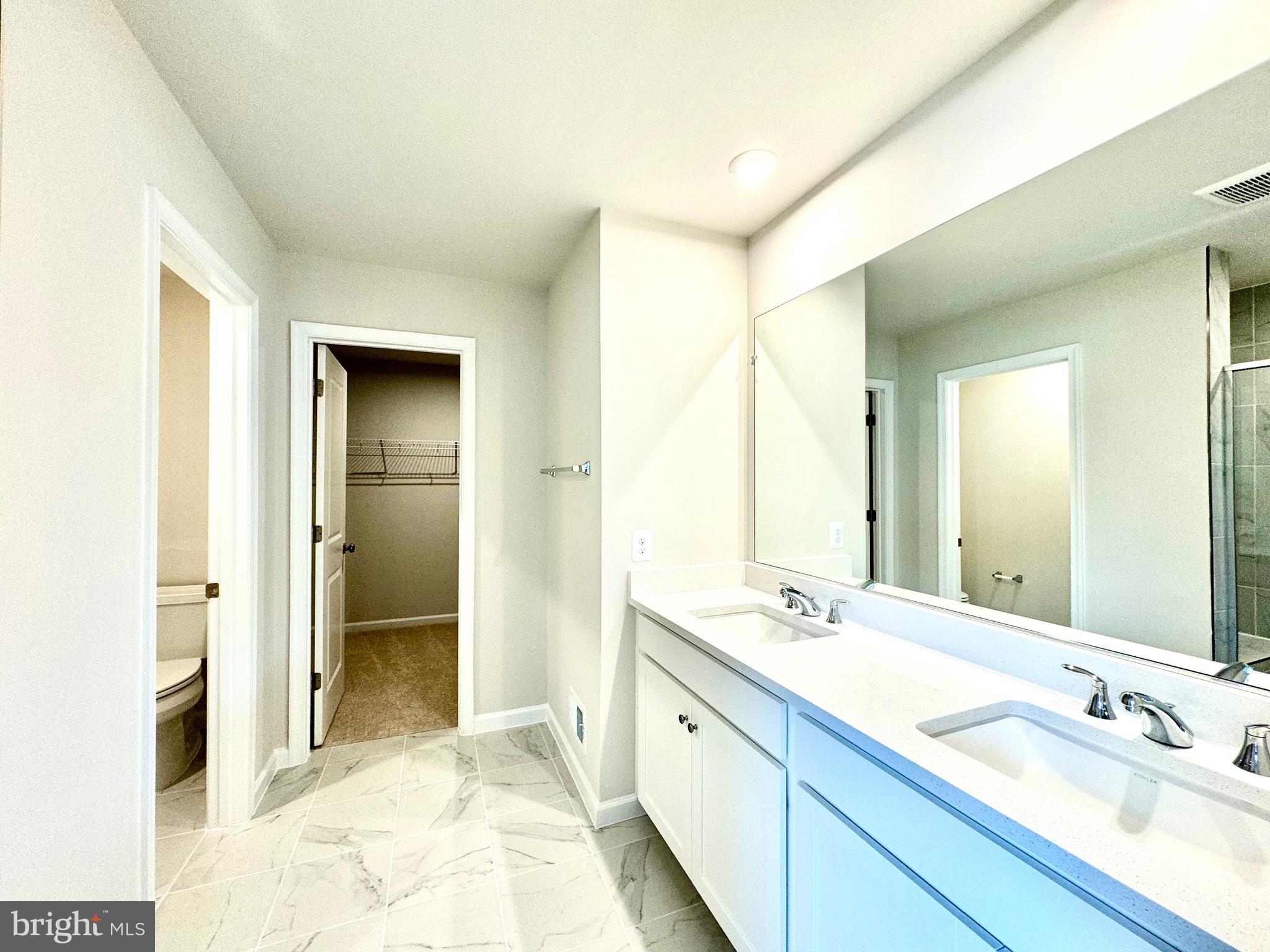 PRESIDENTS POINTE - Residential