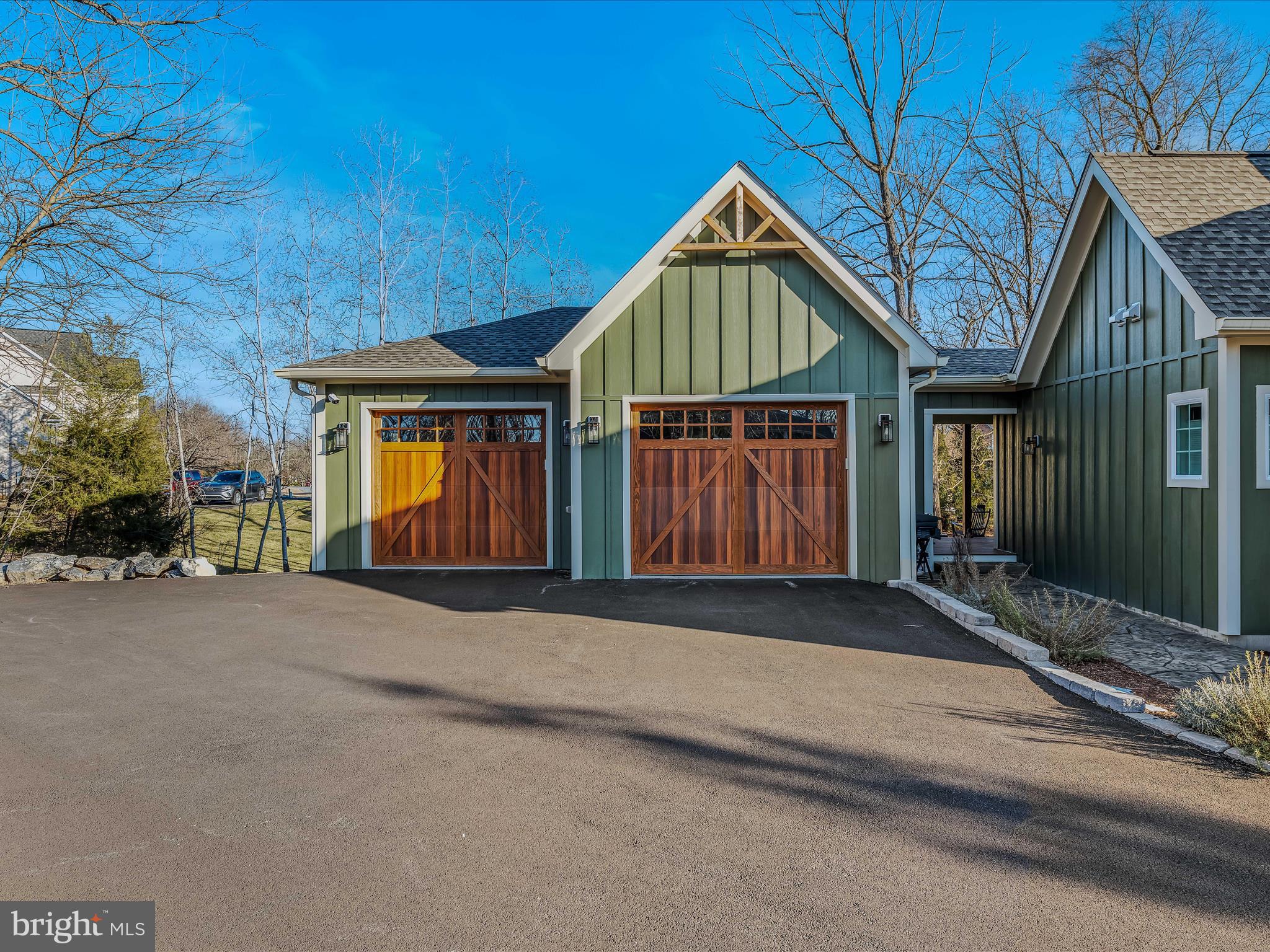 FERNBANK - Residential