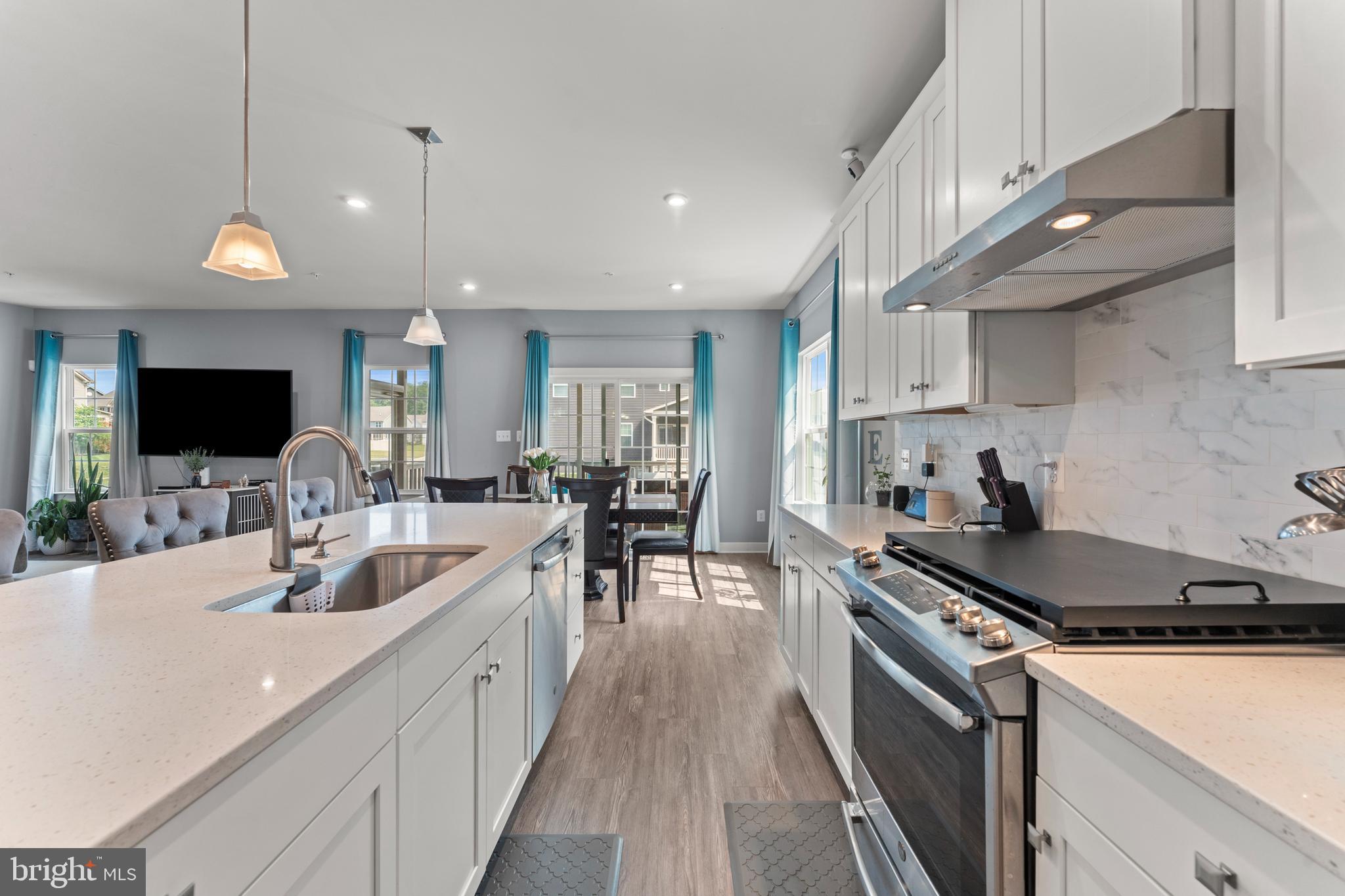 8798 BANCROFT DRIVE