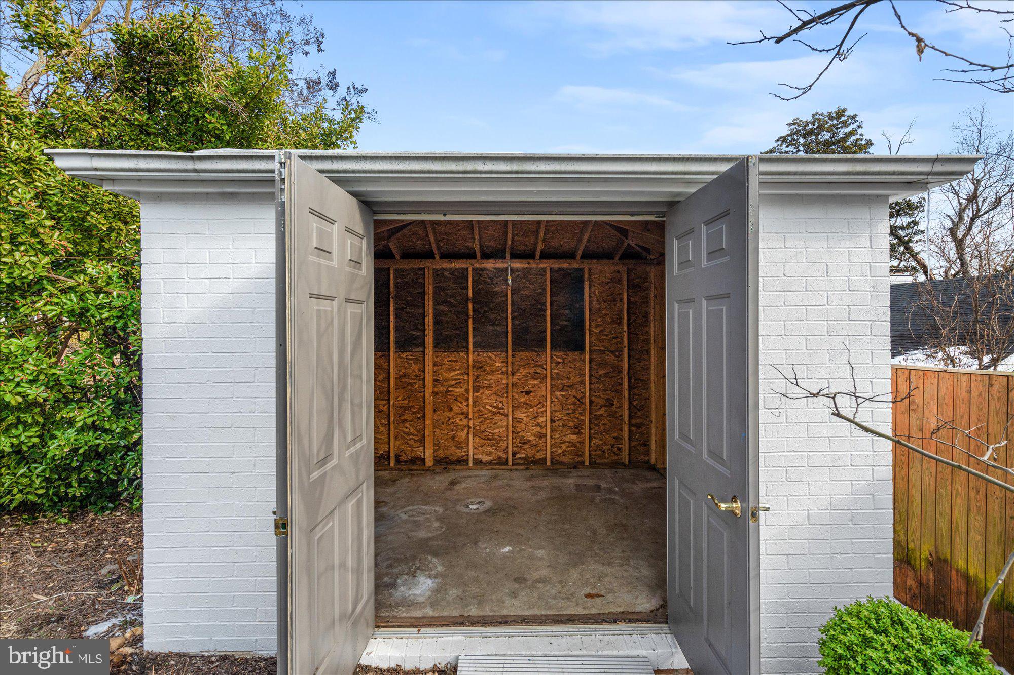 CLOVER - Residential