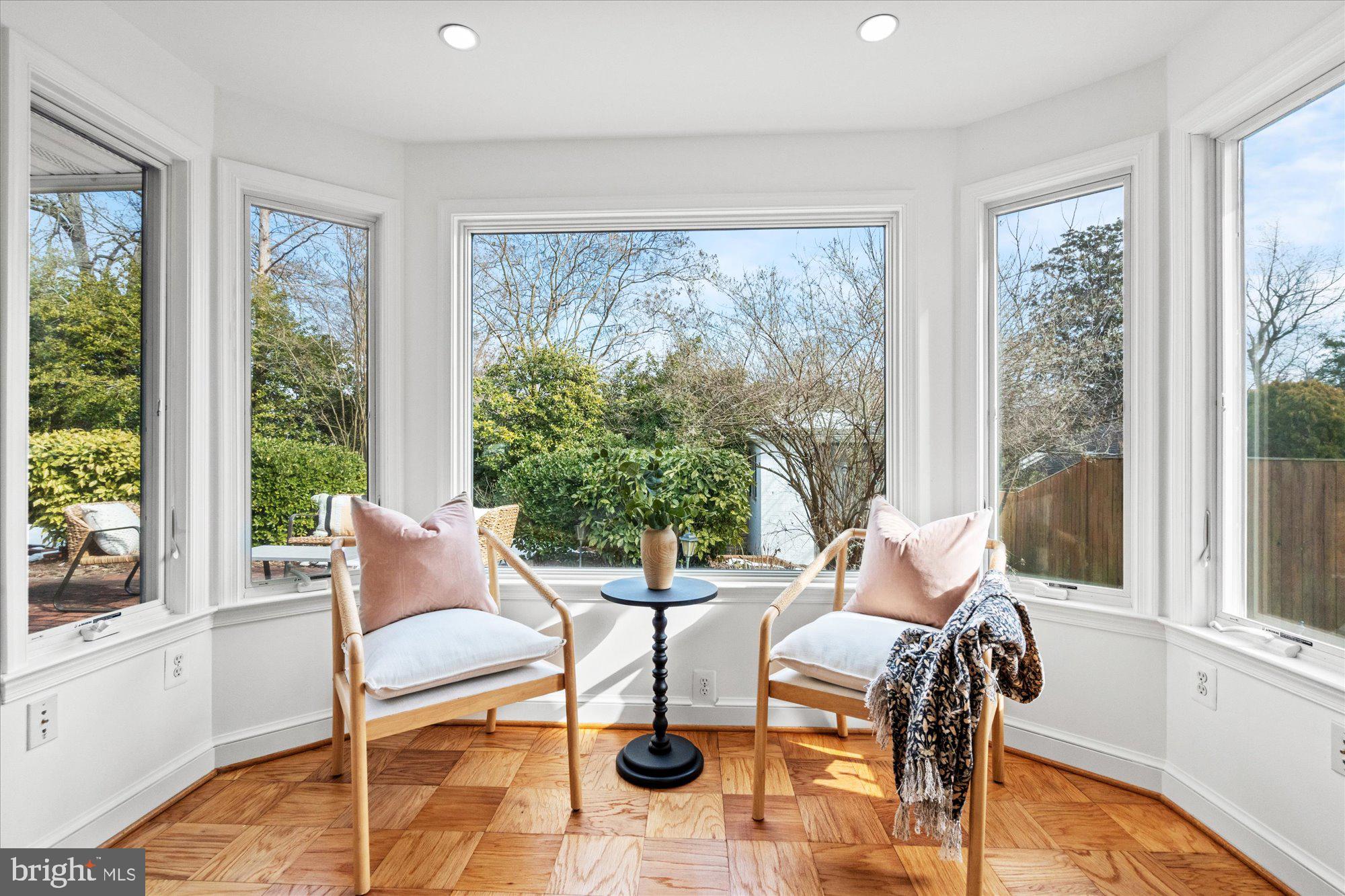 CLOVER - Residential