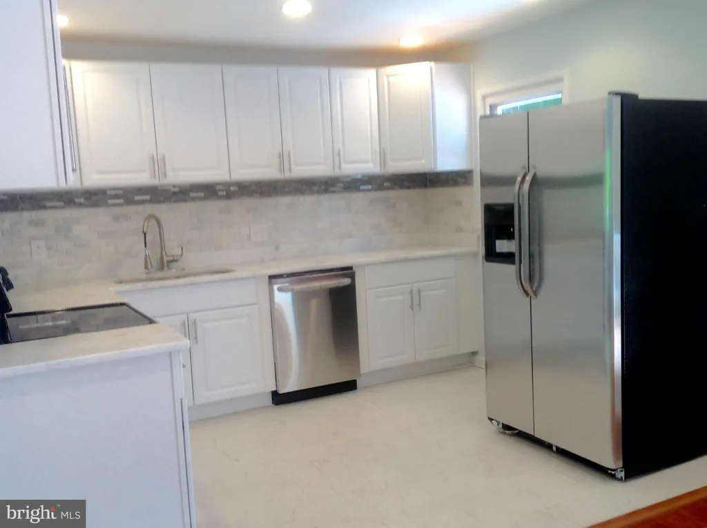 4803 Kempair Court, Woodbridge, VA 22193