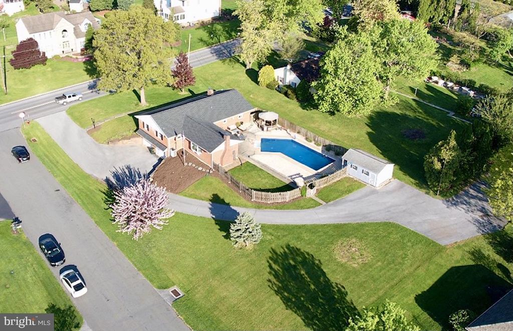 Photo of 117 CHURCH RD, LITITZ, PA 17543 (MLS # PALA2035358)