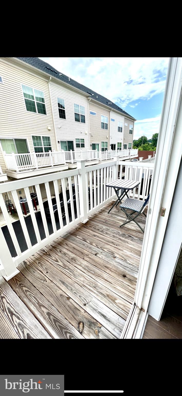 BRICK YARD STATION - Residential