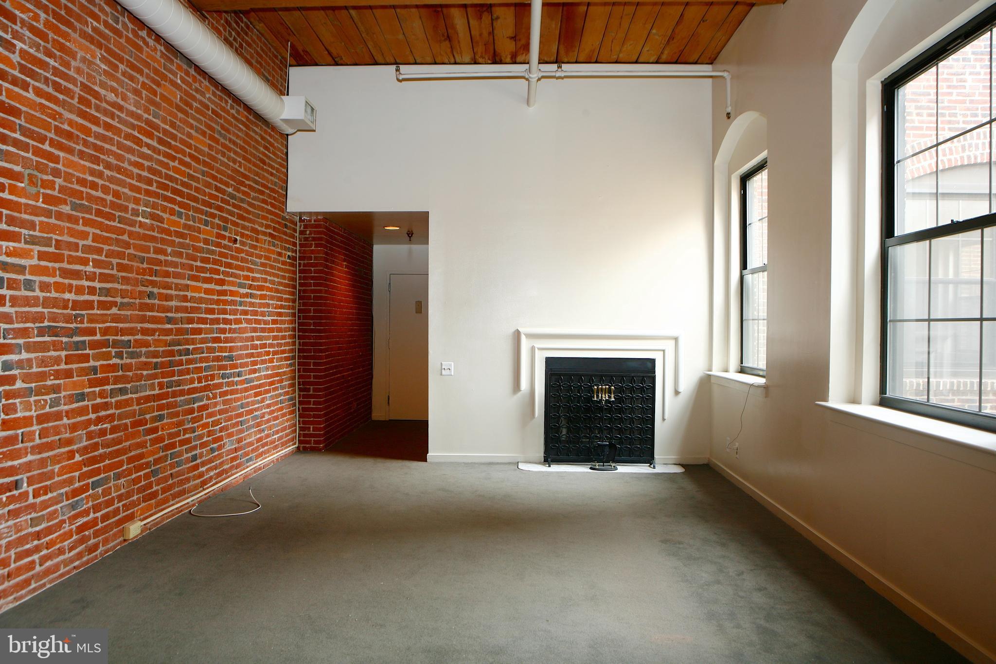 OLD CITY - Residential Lease