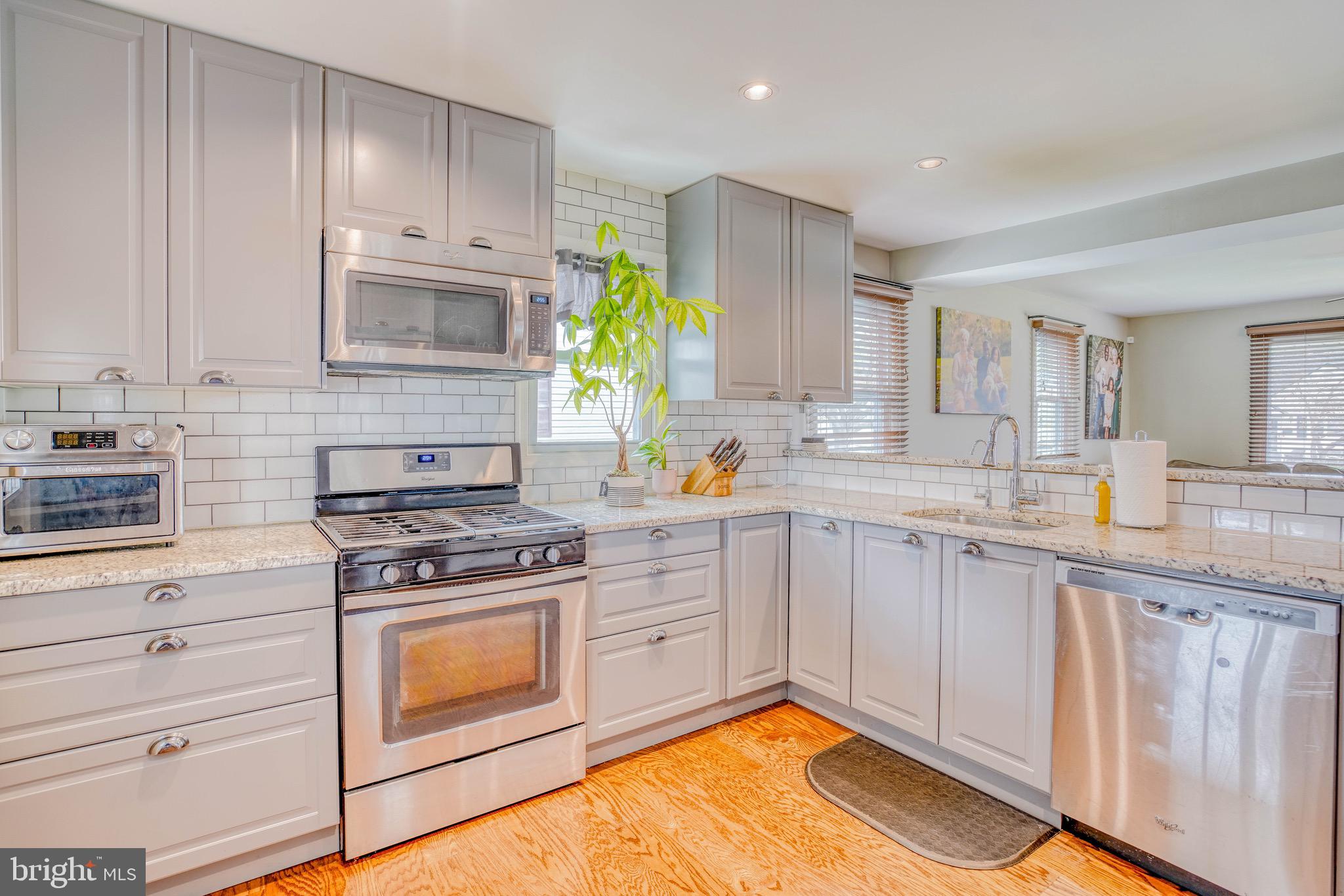 BROOKHAVEN - Residential