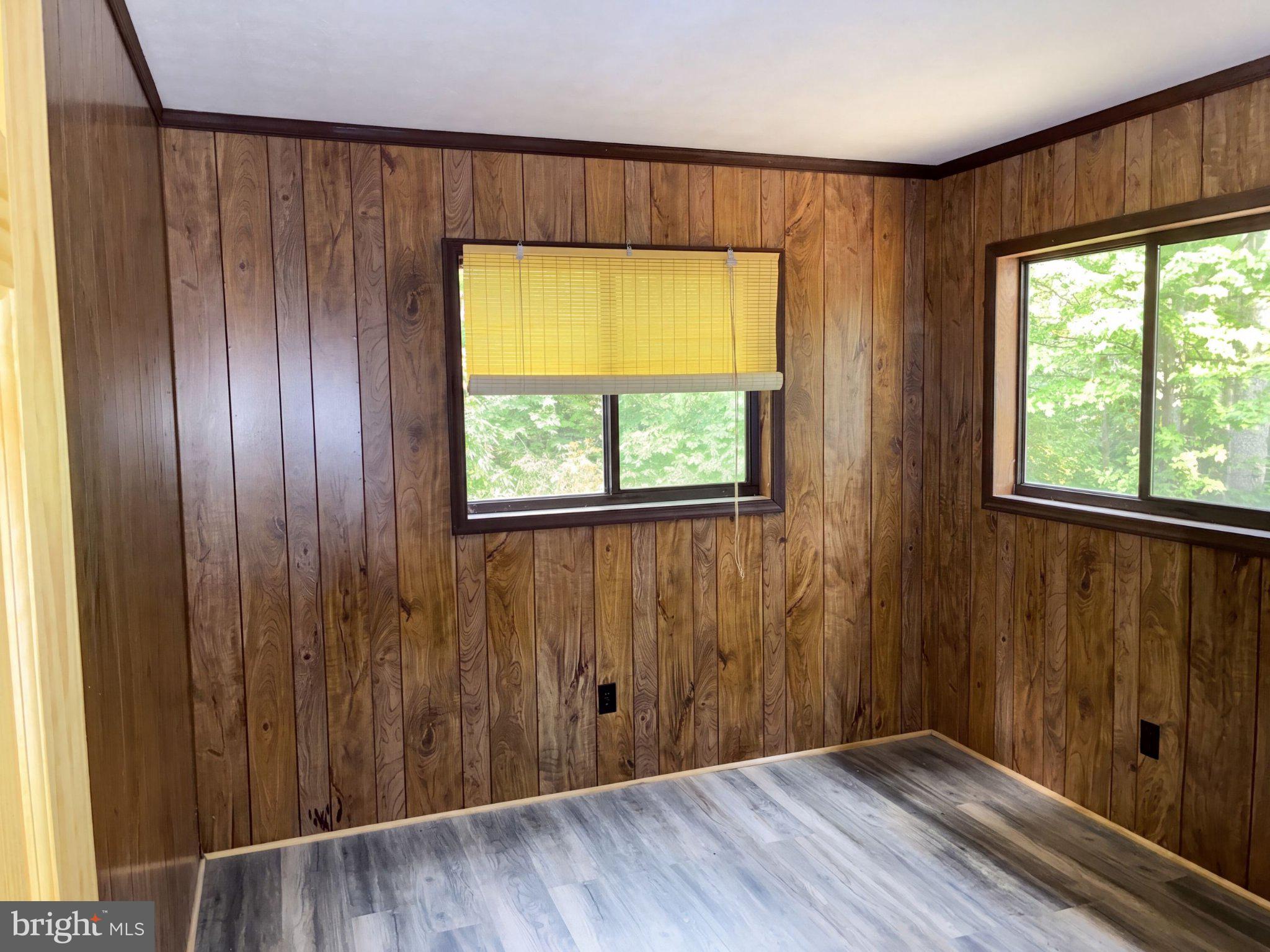 816 HILLTOP LANE
