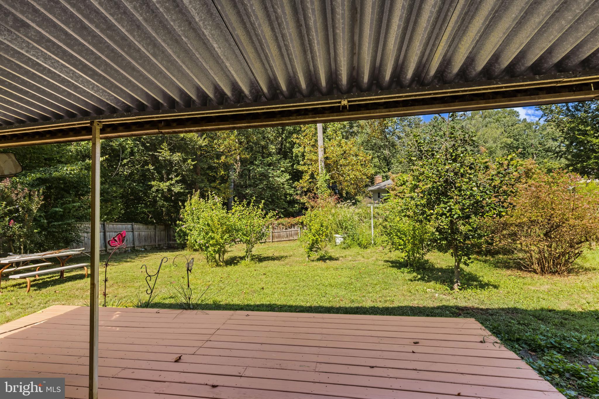 ROLLING KNOLLS - Residential