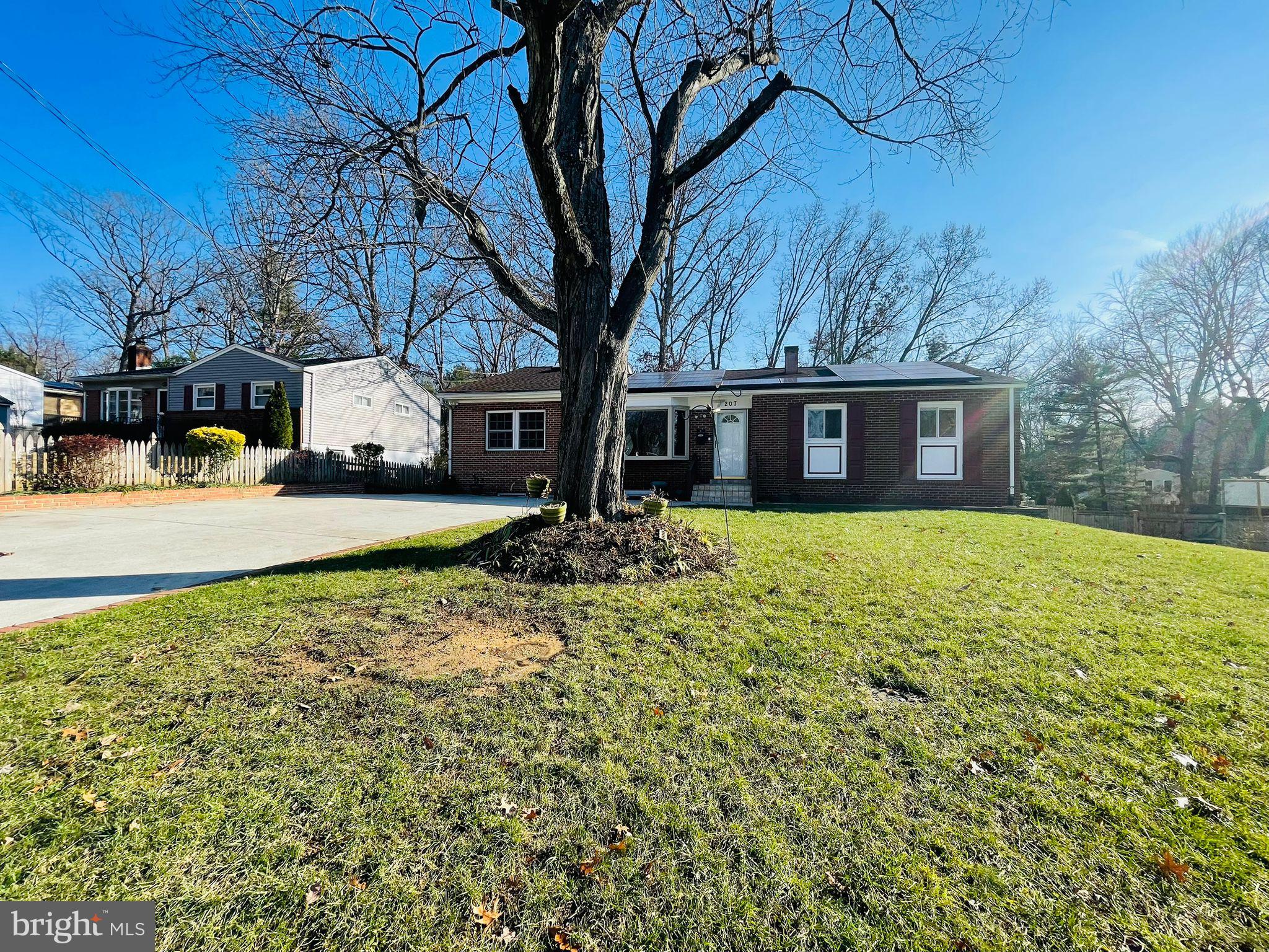 207 OAKTON ROAD