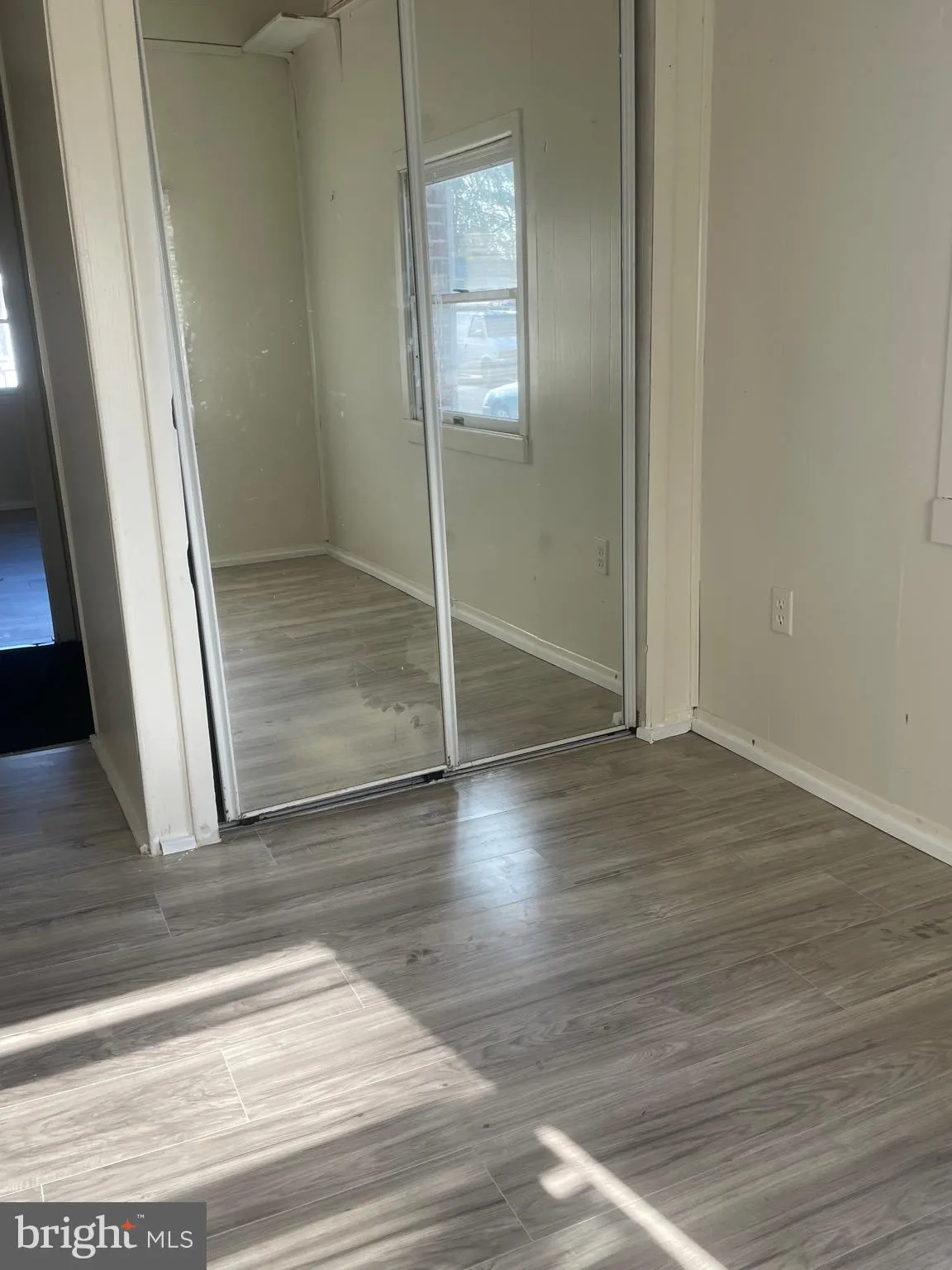 Carneys Point, New Jersey 08069, United States, 5 Bedrooms Bedrooms, ,1 BathroomBathrooms,Residential,Active,244462