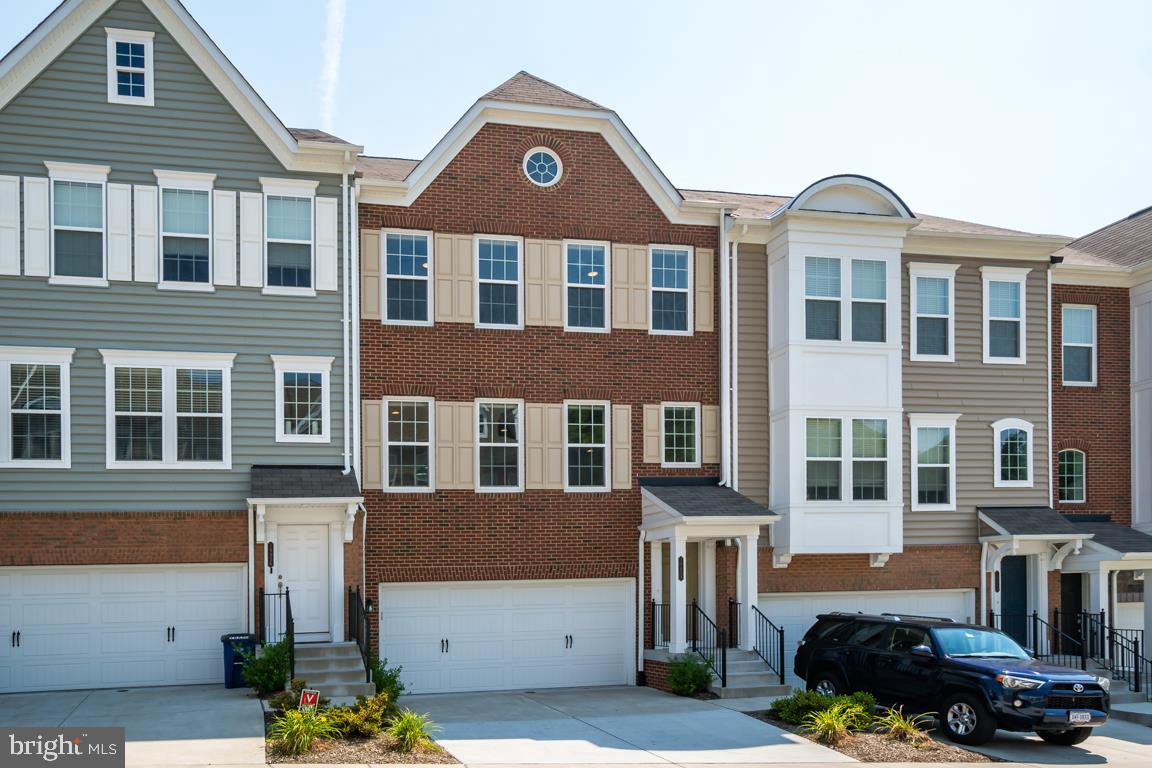 OVERLOOK - Residential Lease