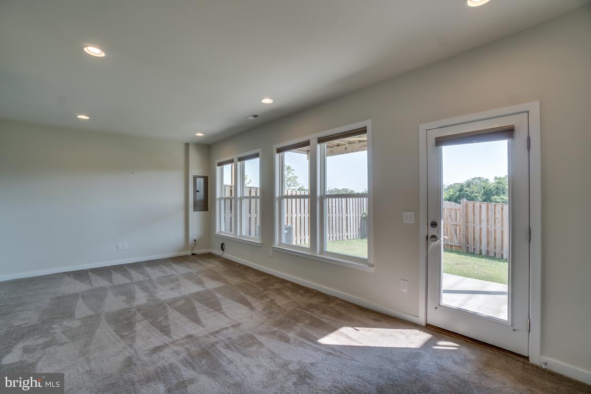 OVERLOOK - Residential Lease