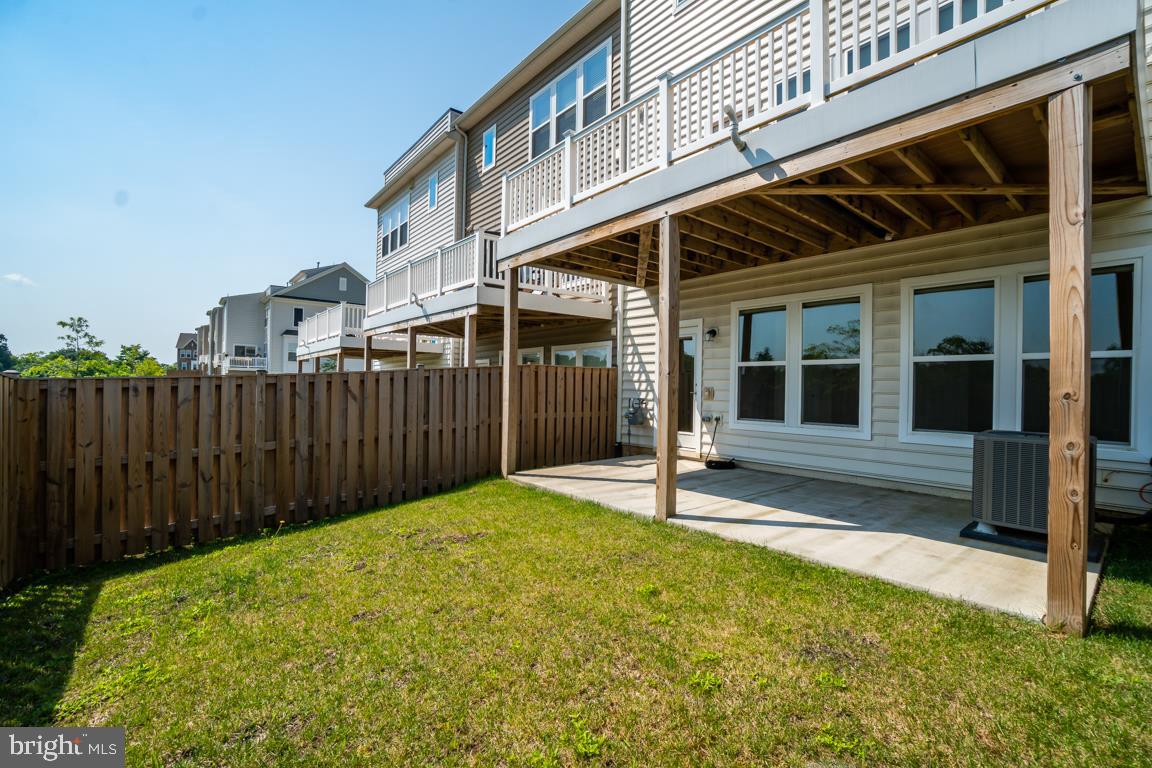 OVERLOOK - Residential Lease