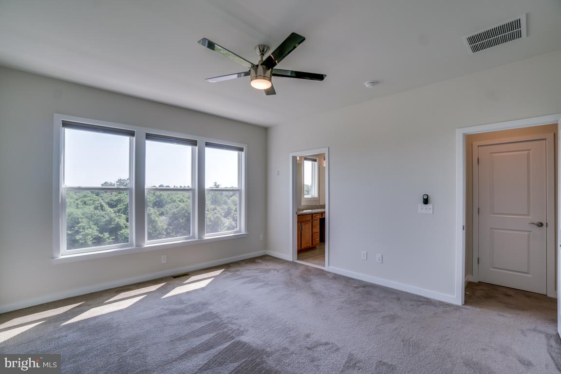 OVERLOOK - Residential Lease