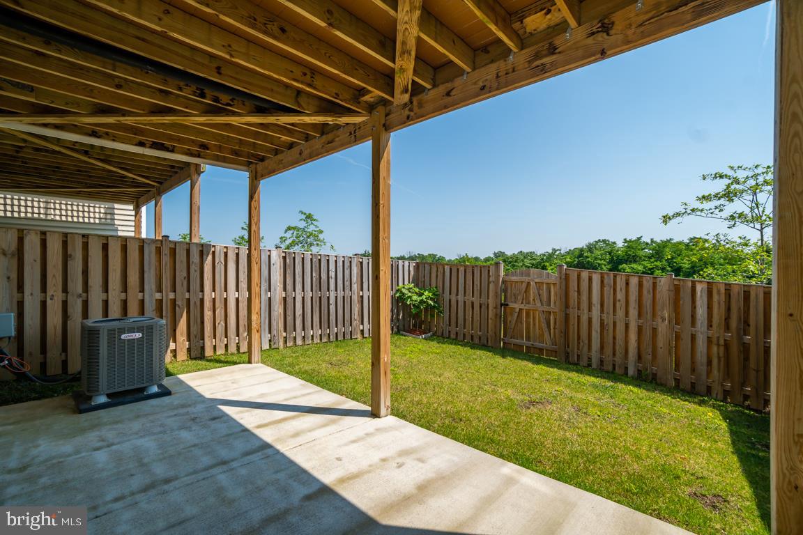 OVERLOOK - Residential Lease