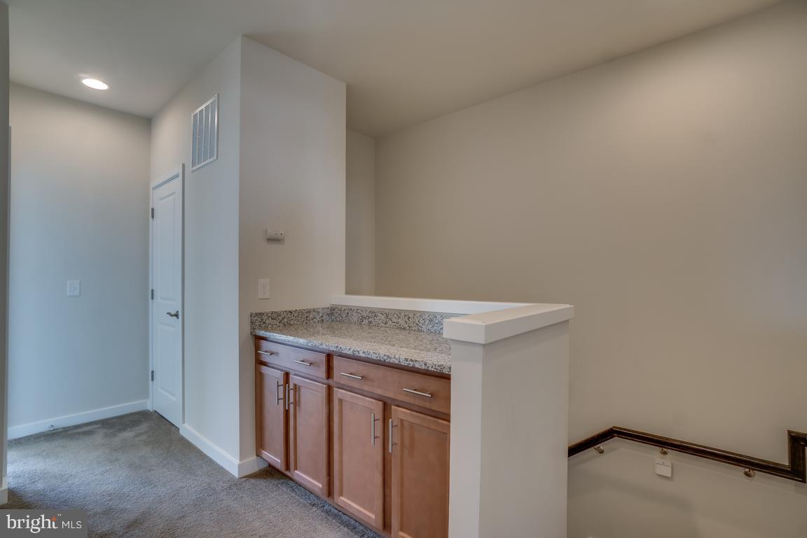 OVERLOOK - Residential Lease