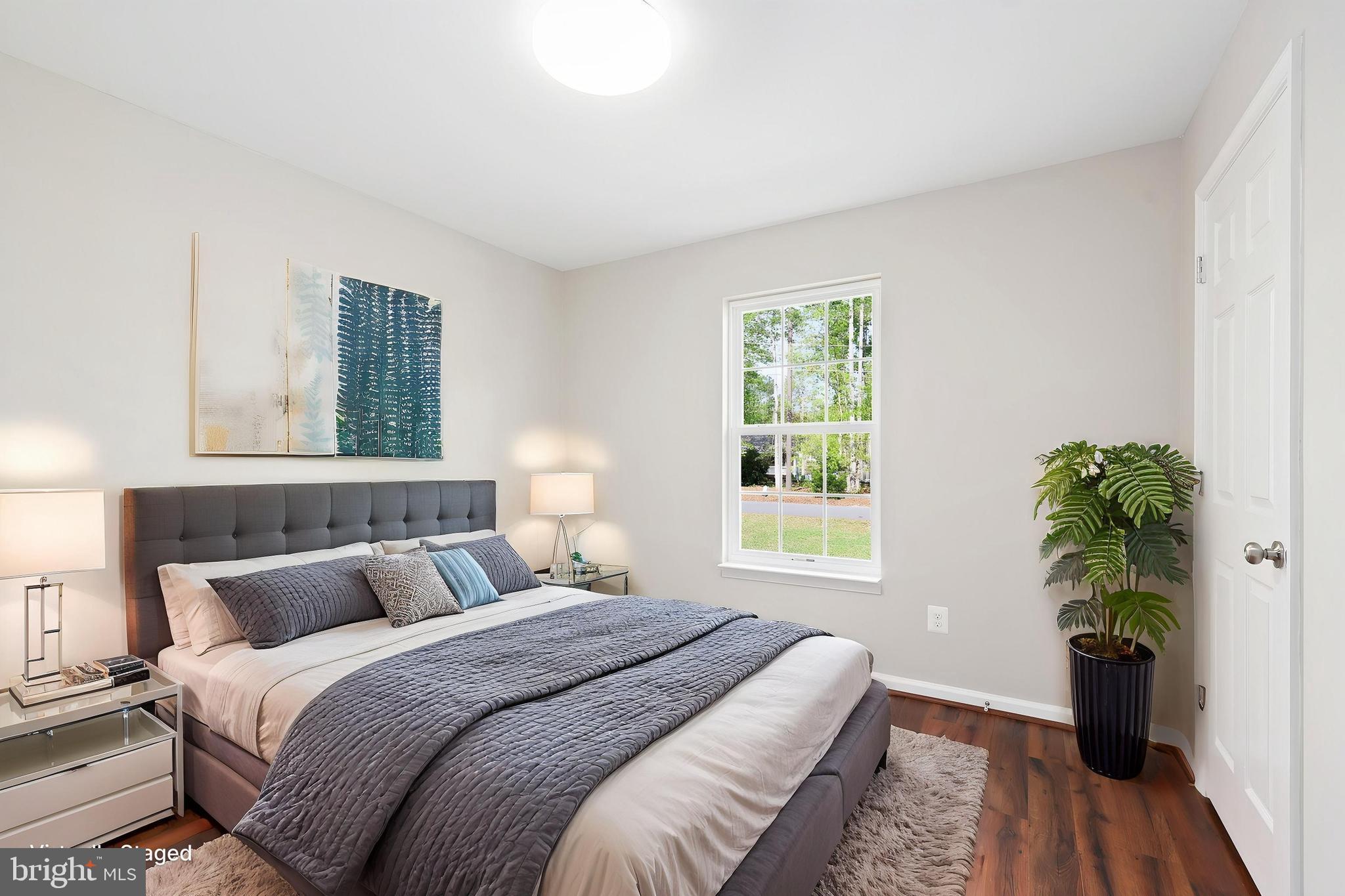 LAKE CAROLINE - Residential