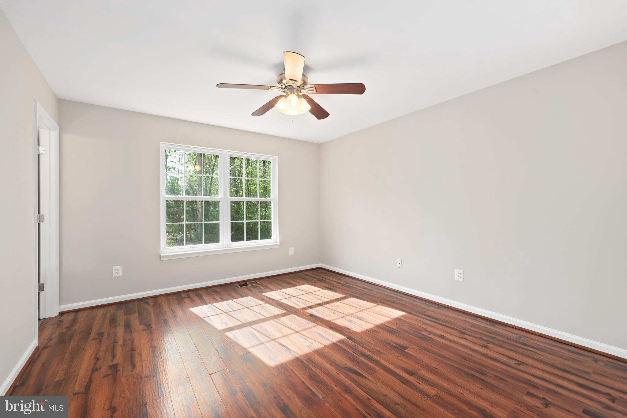 LAKE CAROLINE - Residential